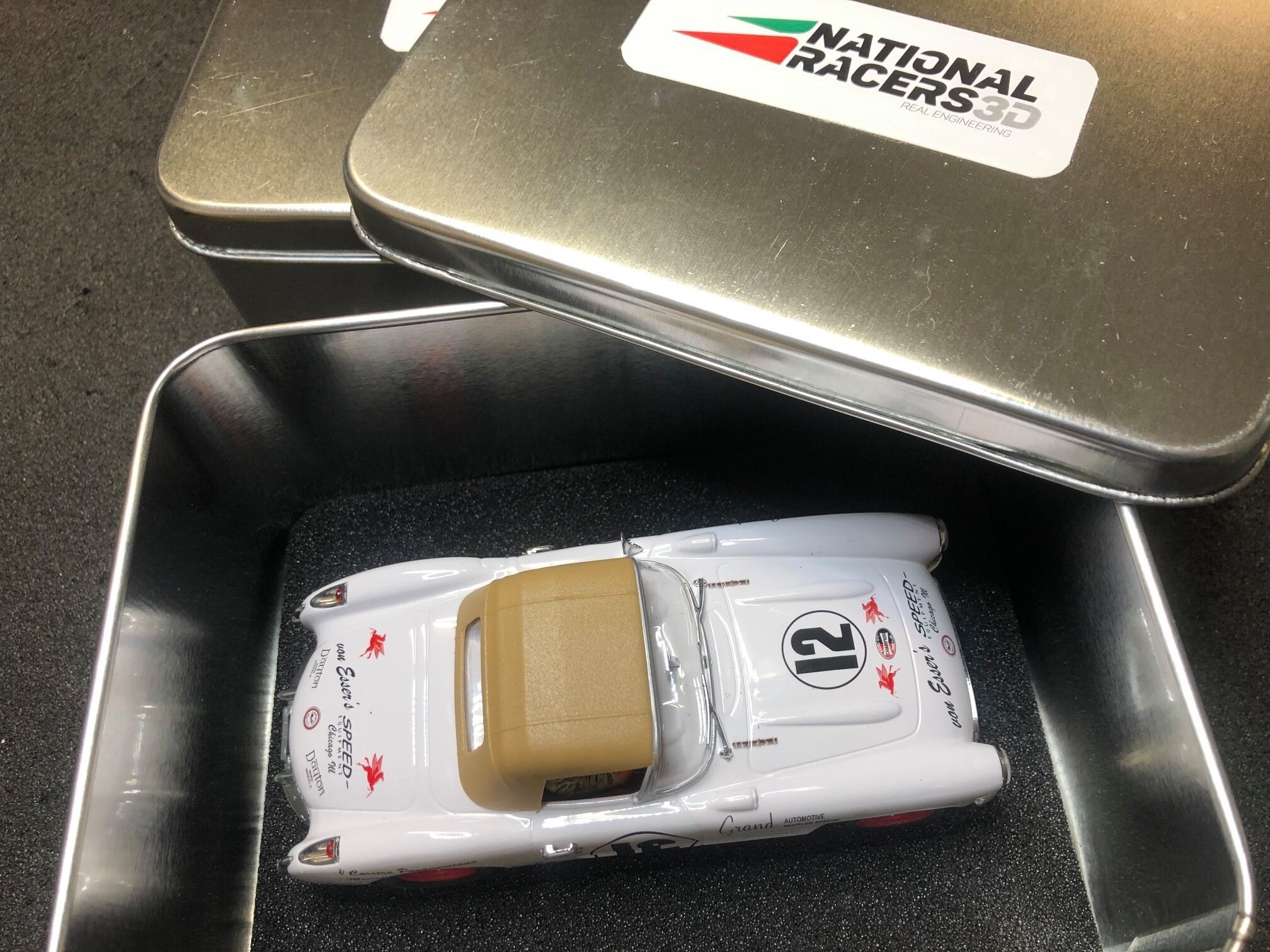 E29B7134-F80F-4737-91F7-95FA44D0F48A