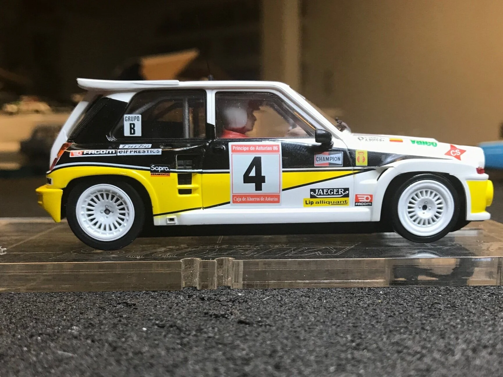 0848A422-CAD6-4A2B-9064-56D8D9DA95FE