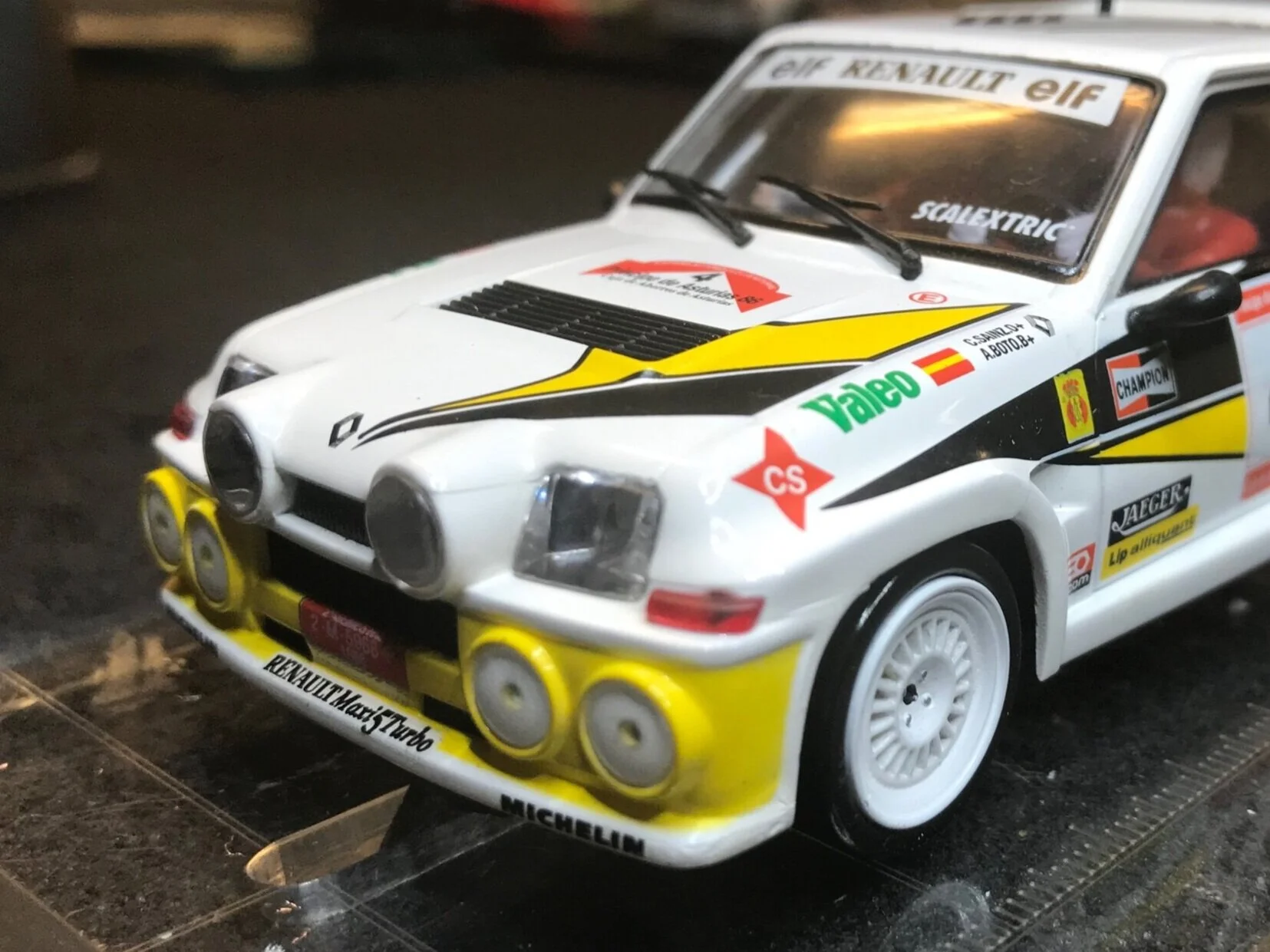 0D3E32BA-C8D2-4F3B-B6EE-AA659FEB9E47