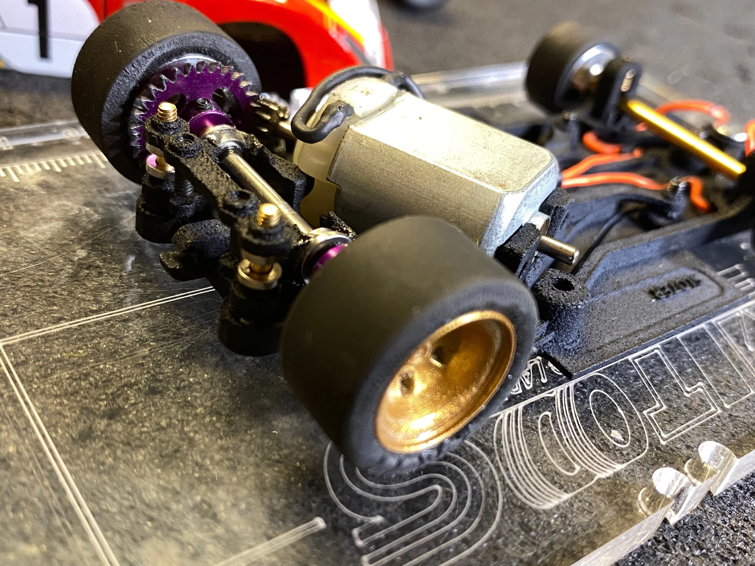 E785F21A-E7CA-49EE-ABA6-899EA18670E1