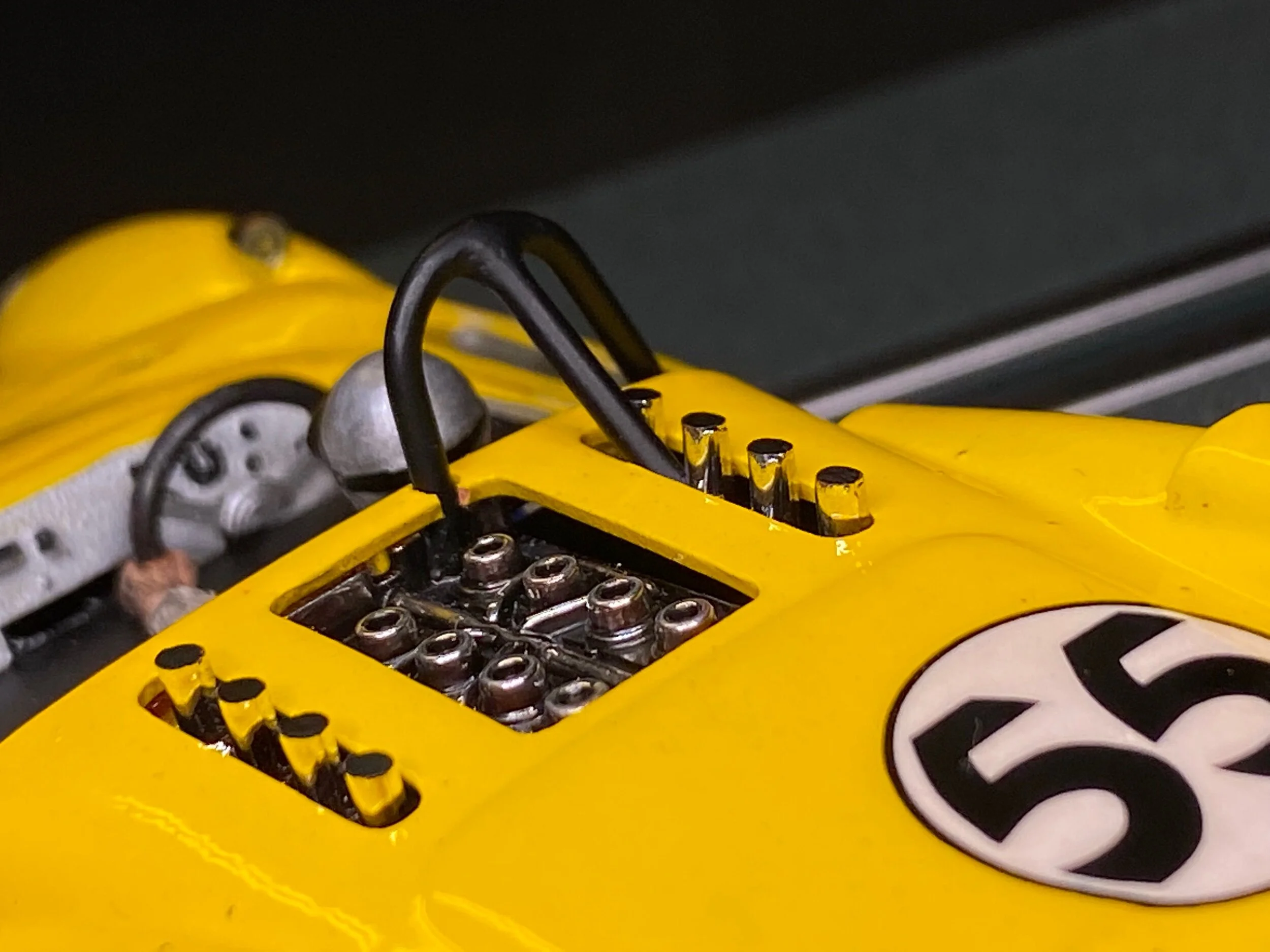 F70BF33F-3952-4E3B-BDBE-F831834145FA