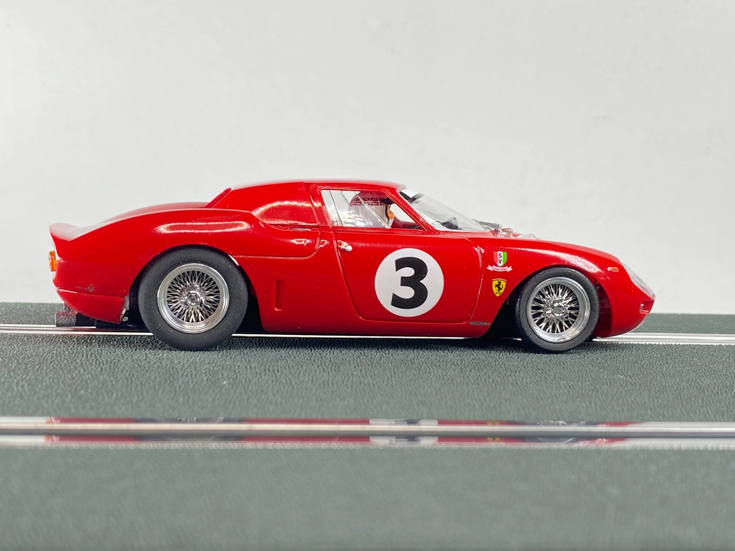 F05BC2B6-B9E0-4D7B-9387-A73E15A52365