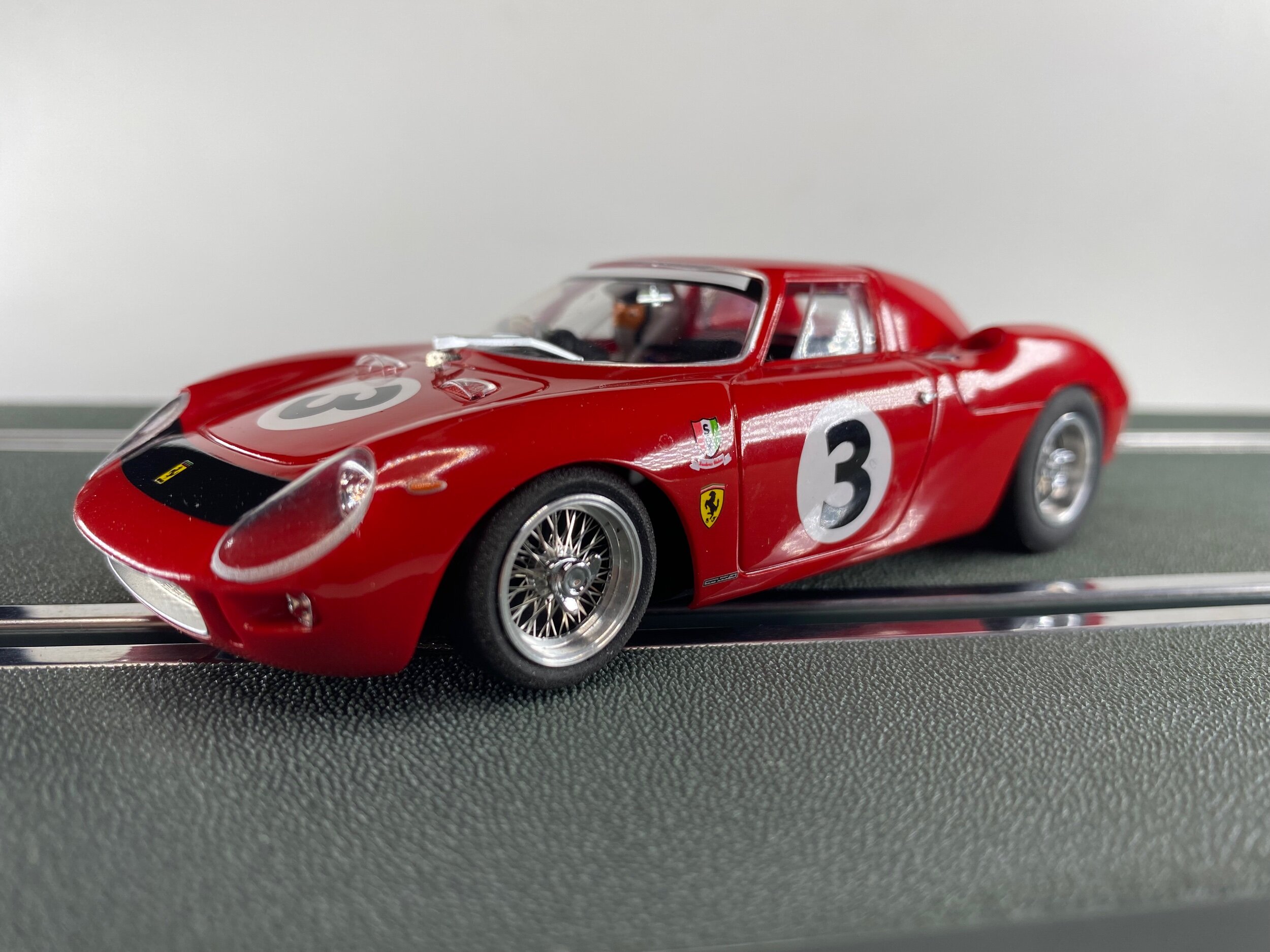 50B89CAA-ED26-40B7-99C9-3E5CBEA612F8