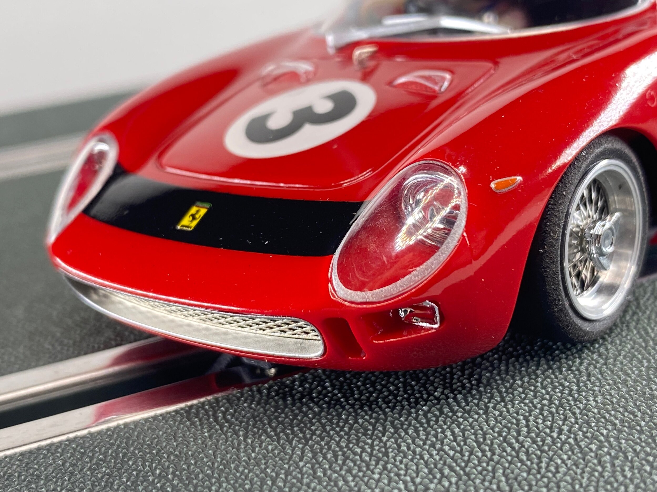 9FDC6920-9945-40B0-80DD-992CF1C2598F