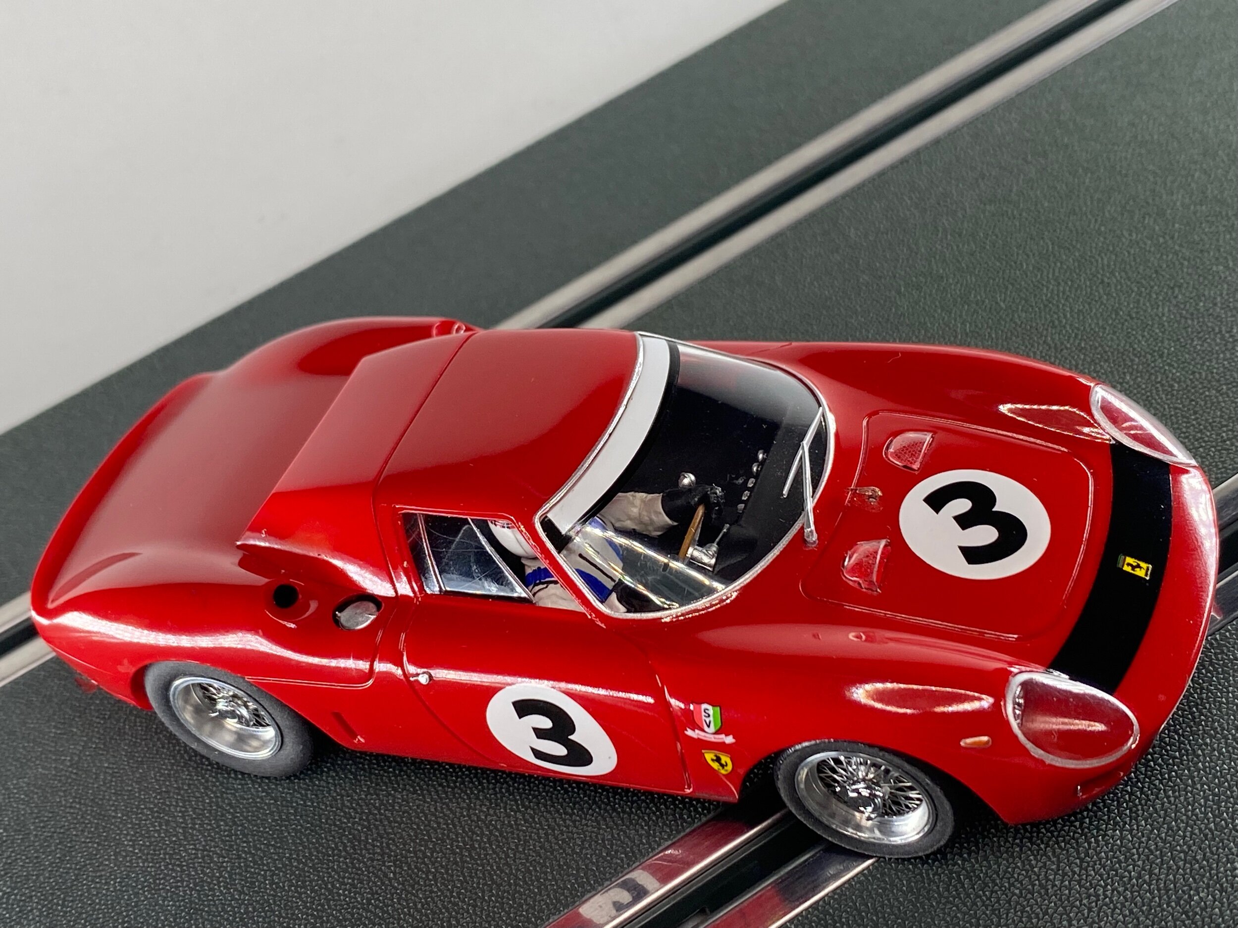 06CB14CF-DBB7-47BD-8B4C-FCC54CA861FF