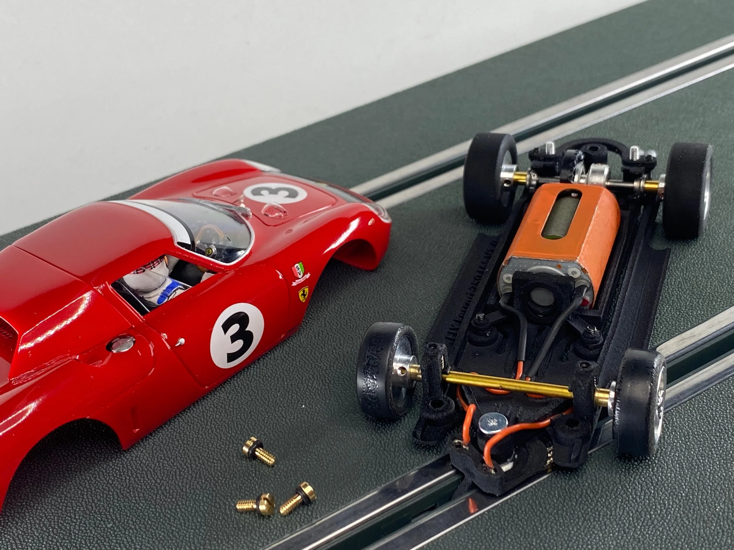 CC60E329-EE01-4BA9-9139-09BB4B8CFD9B