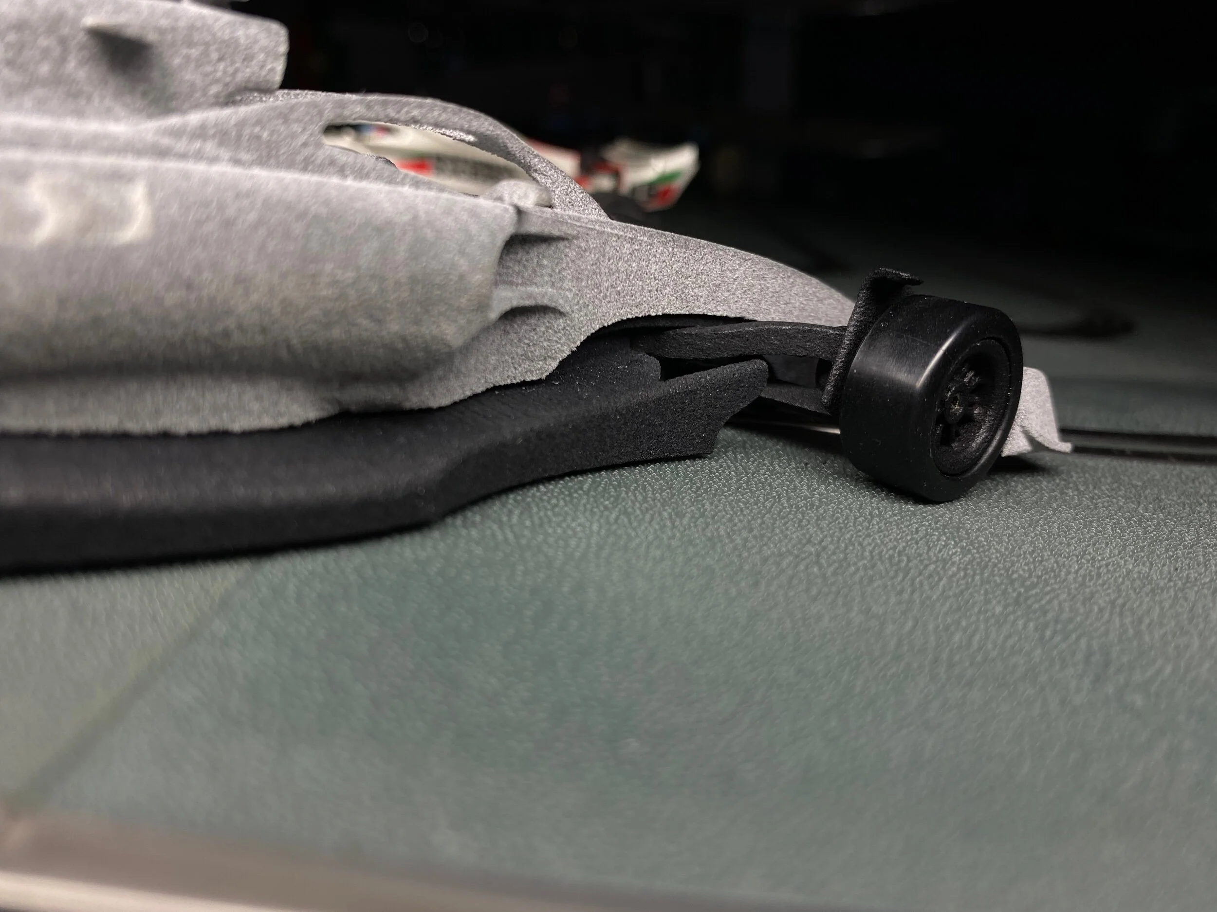 F9597208-601B-4DE2-9B5F-CA8A18783563