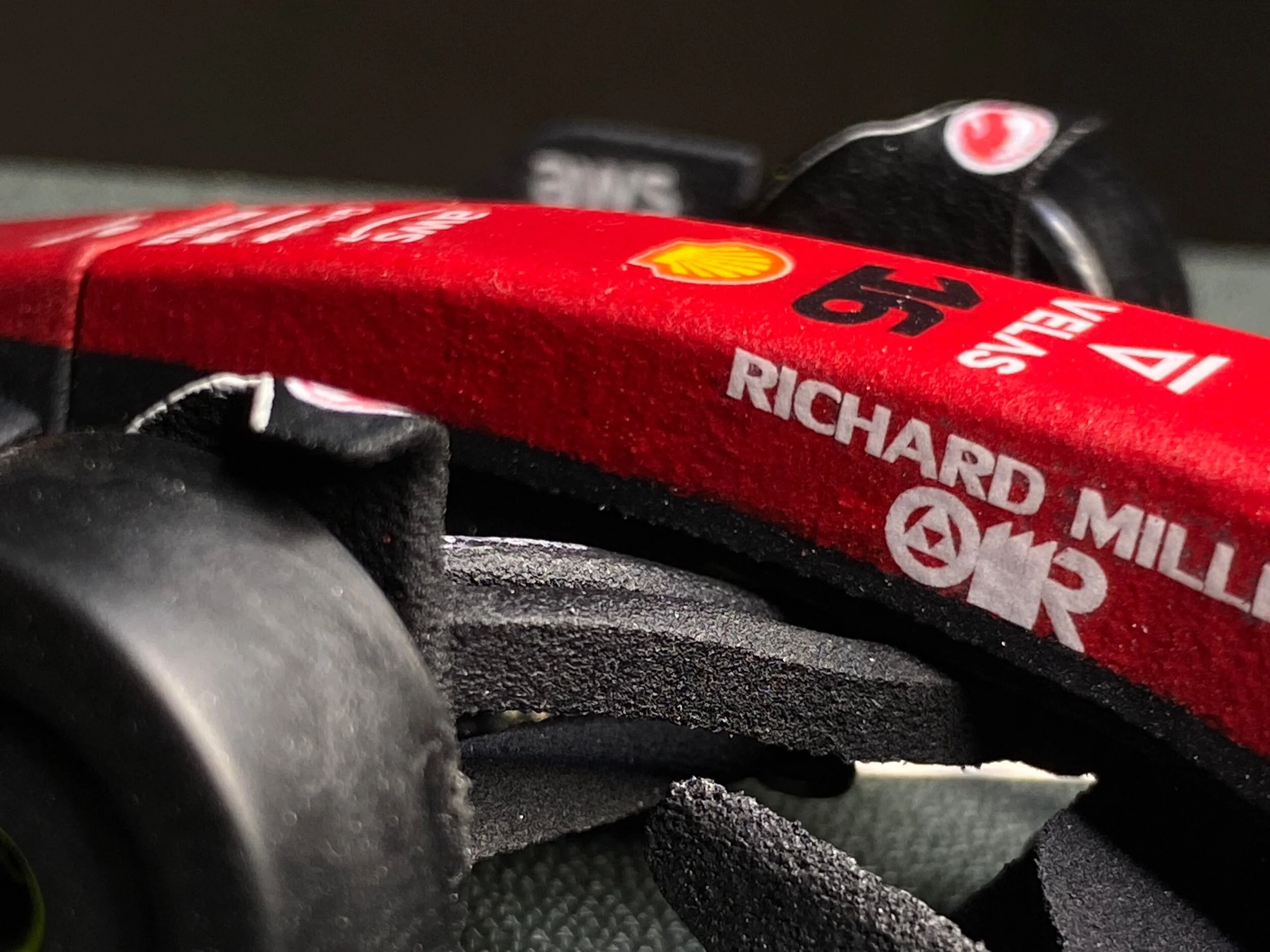 F4179F79-C809-49AA-AEA1-930D4C650AEA