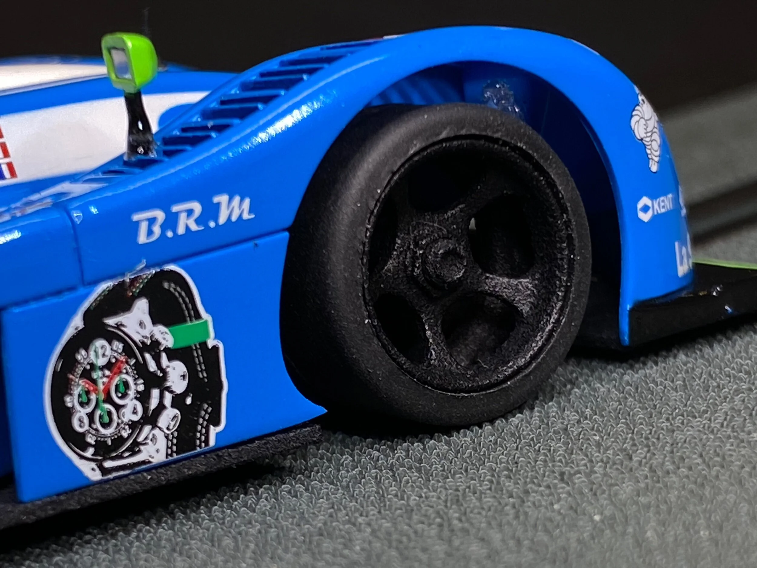 85BF1E6F-CE0B-450D-A321-5D5AE6A213F5