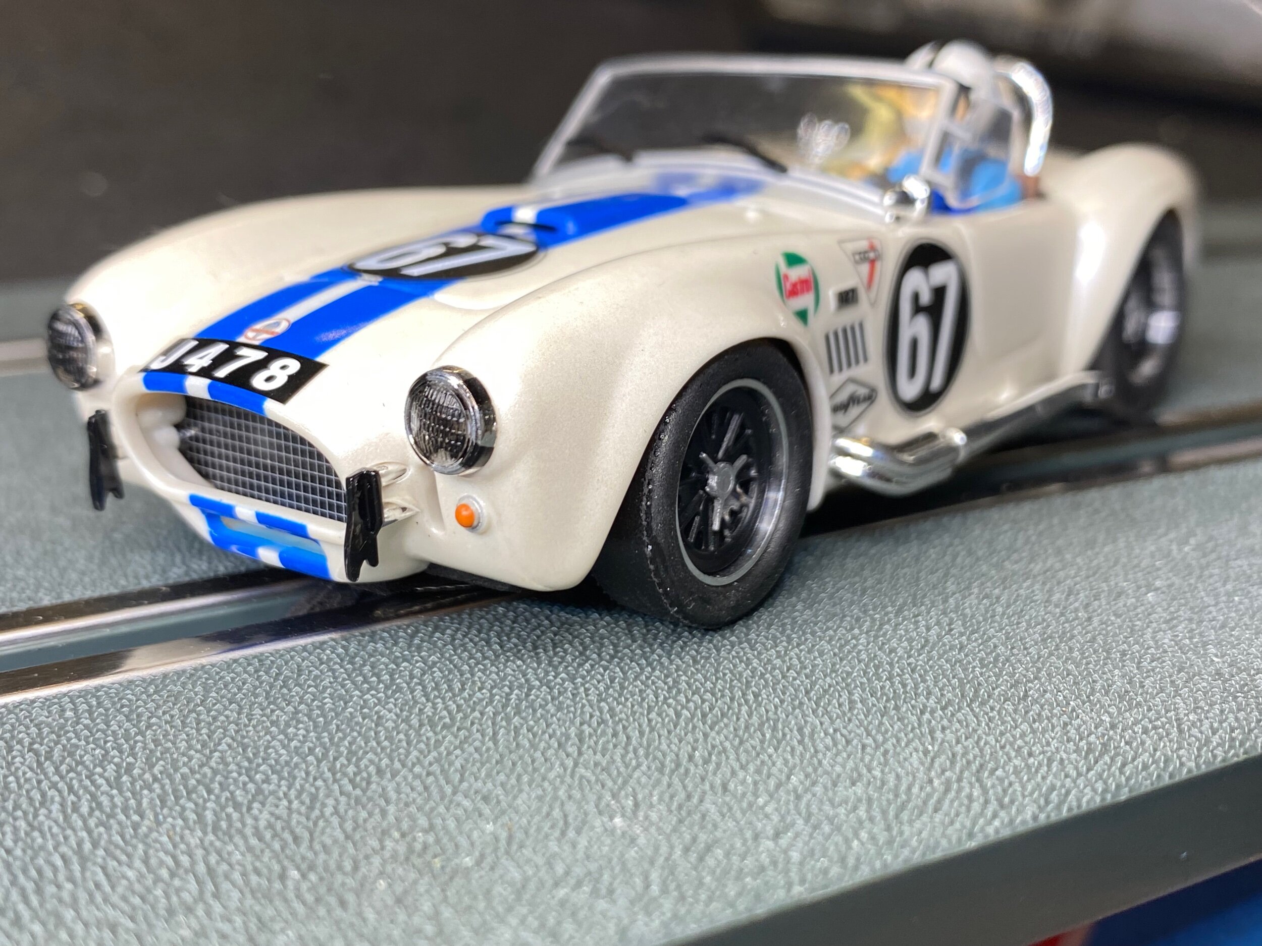 89B3FD93-8B44-4919-A49D-401EF815D5DA