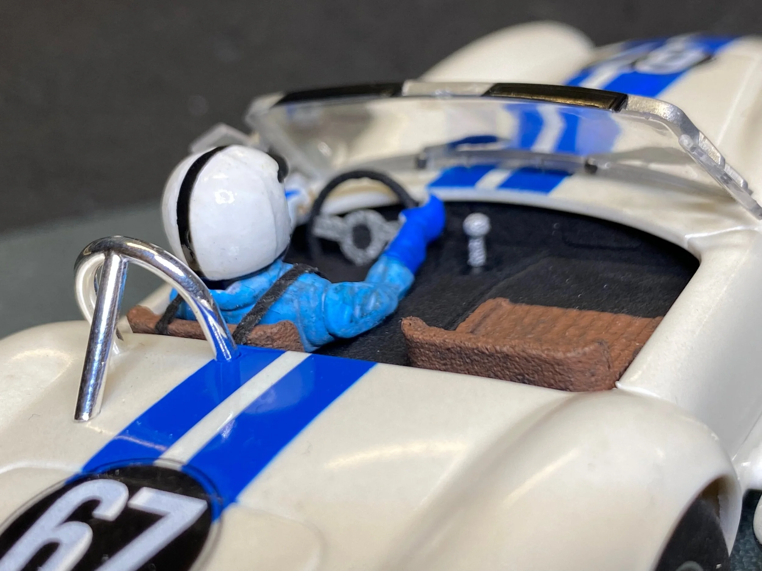 0F21894F-01E8-4C27-9070-C02E2C0ED467