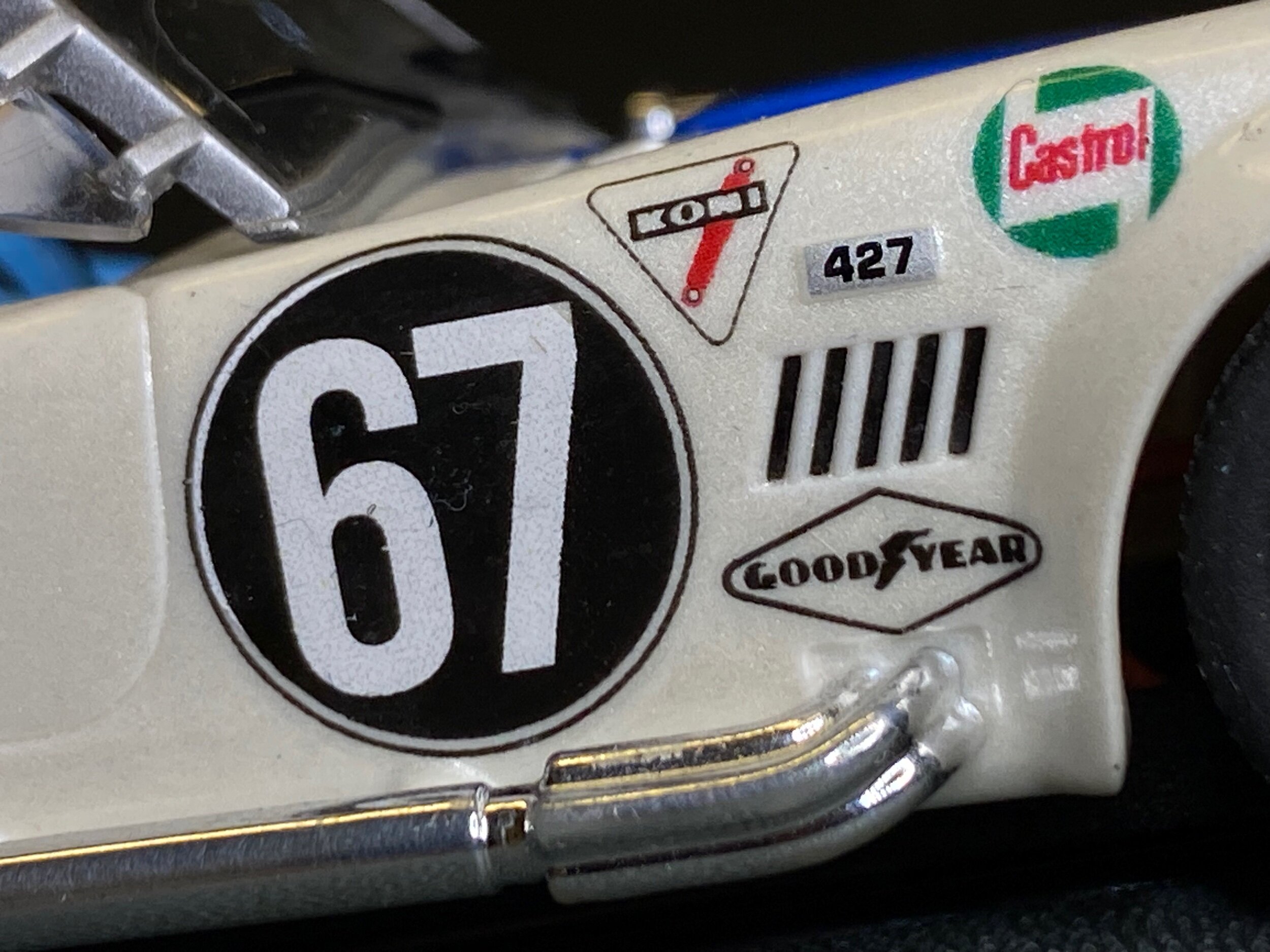 F2D7B01B-8D76-492B-BE83-57F238E274EE