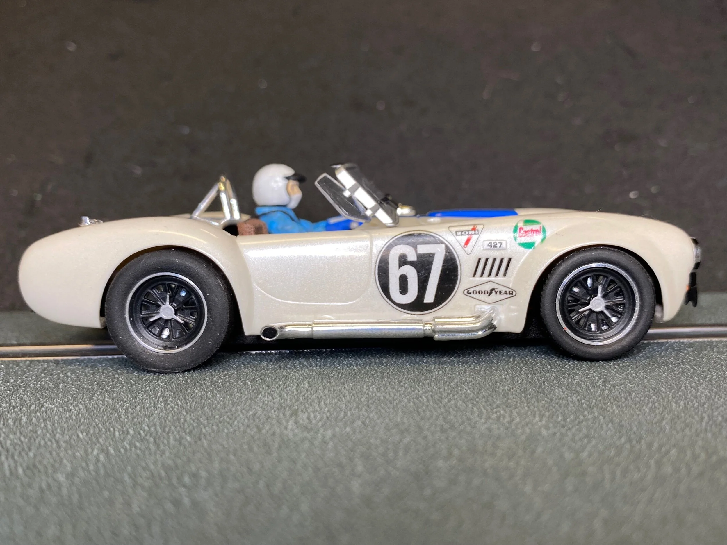 E80F0AA2-4E3B-48D3-B186-972ECA21B51E