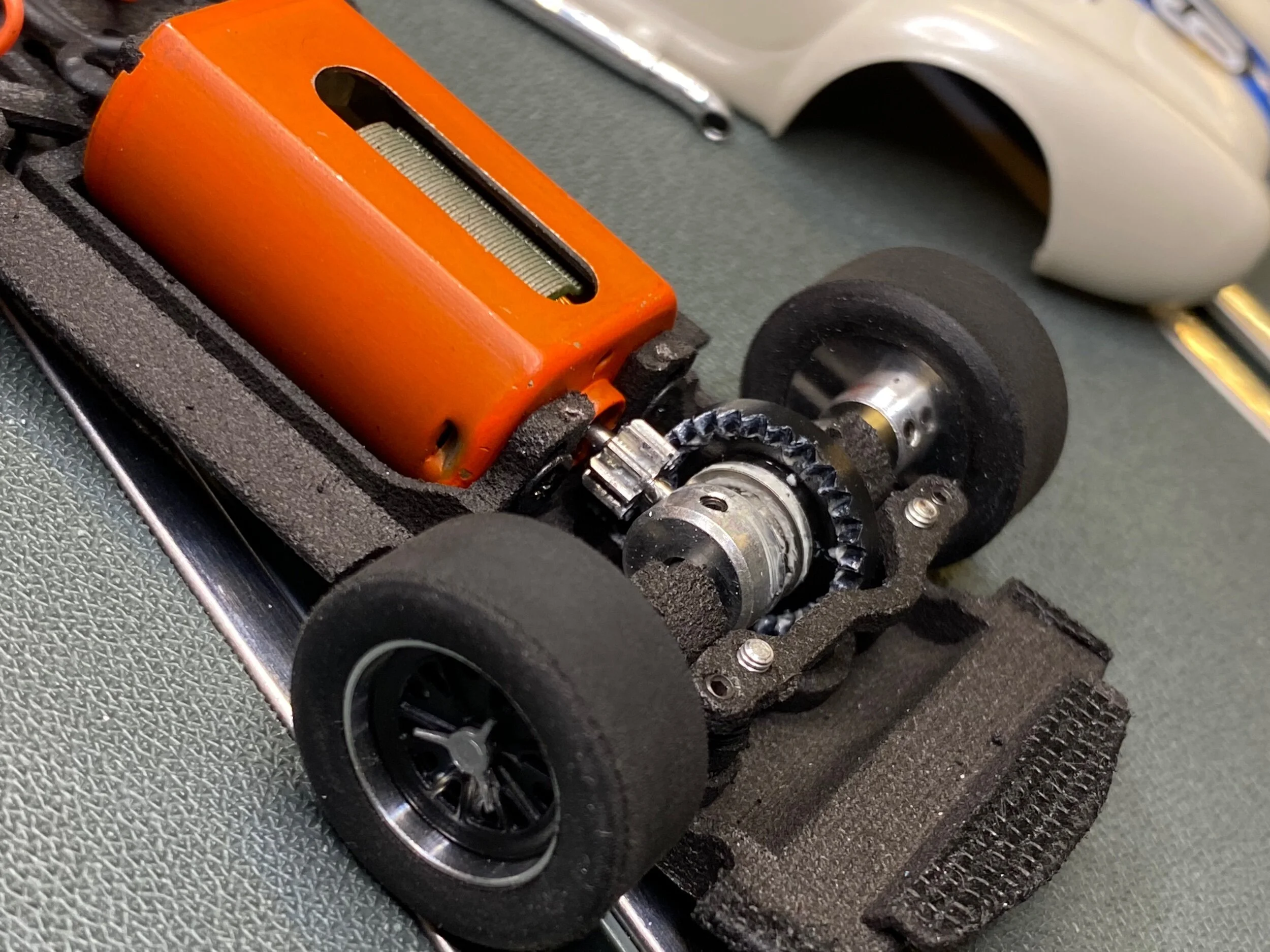 59973165-77E3-48CB-BA9E-BF3848D39996