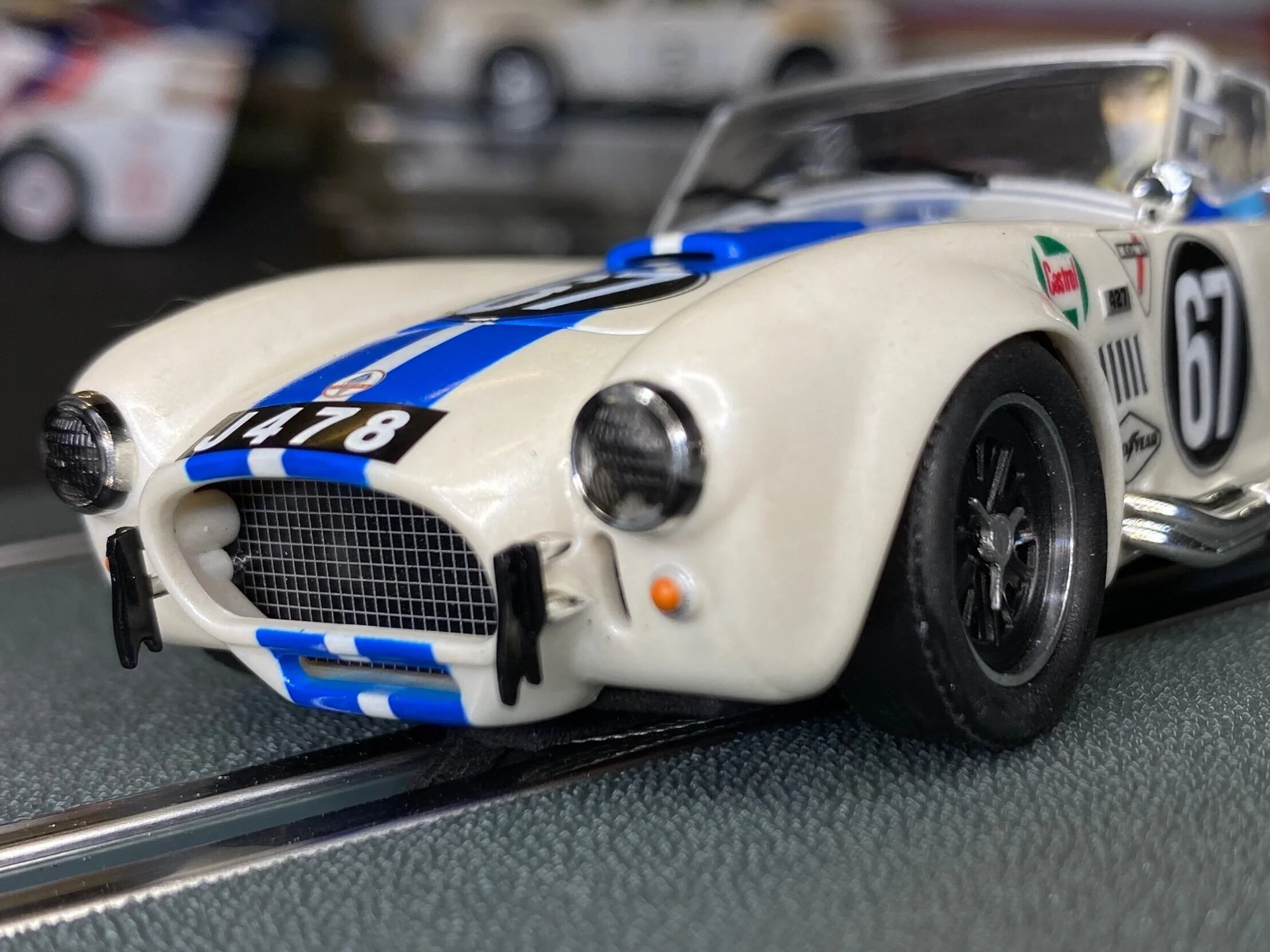 CCEFCA48-0C0A-44BF-8476-5E261CADCFDD