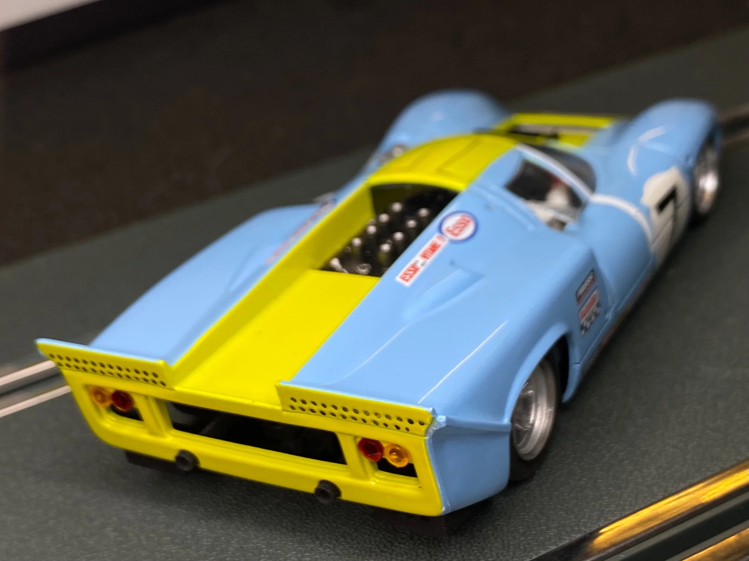 454CDD70-BBD5-4B96-9BF4-8F87B41D7F29