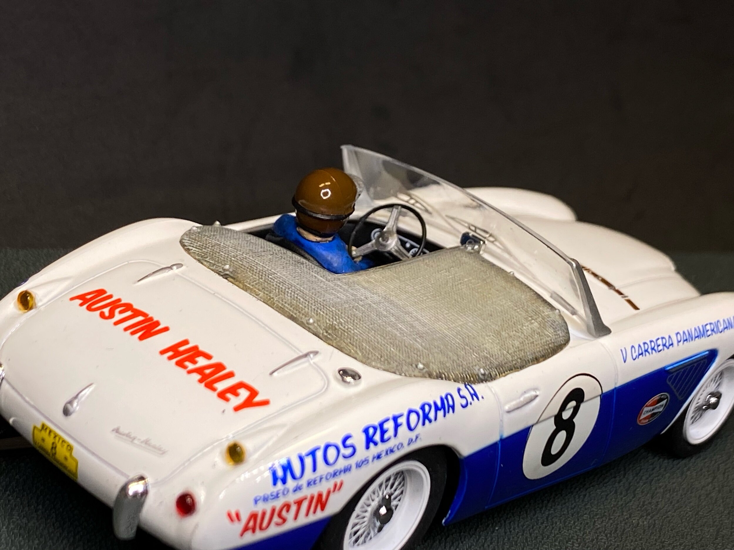 20A8954F-2854-4D4B-9880-D3F0E0265993