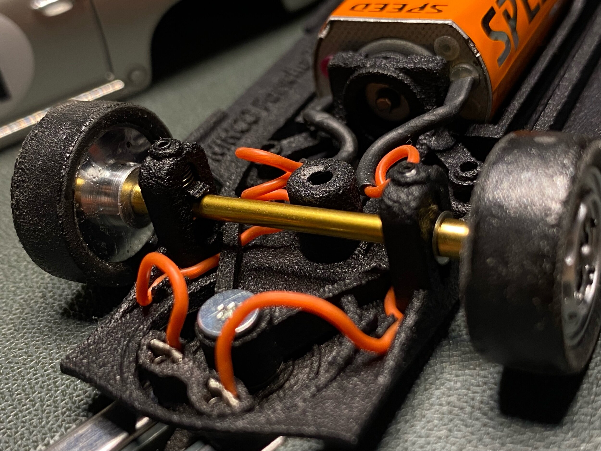 8988D412-87A4-4C54-94DA-BA3B570339F0