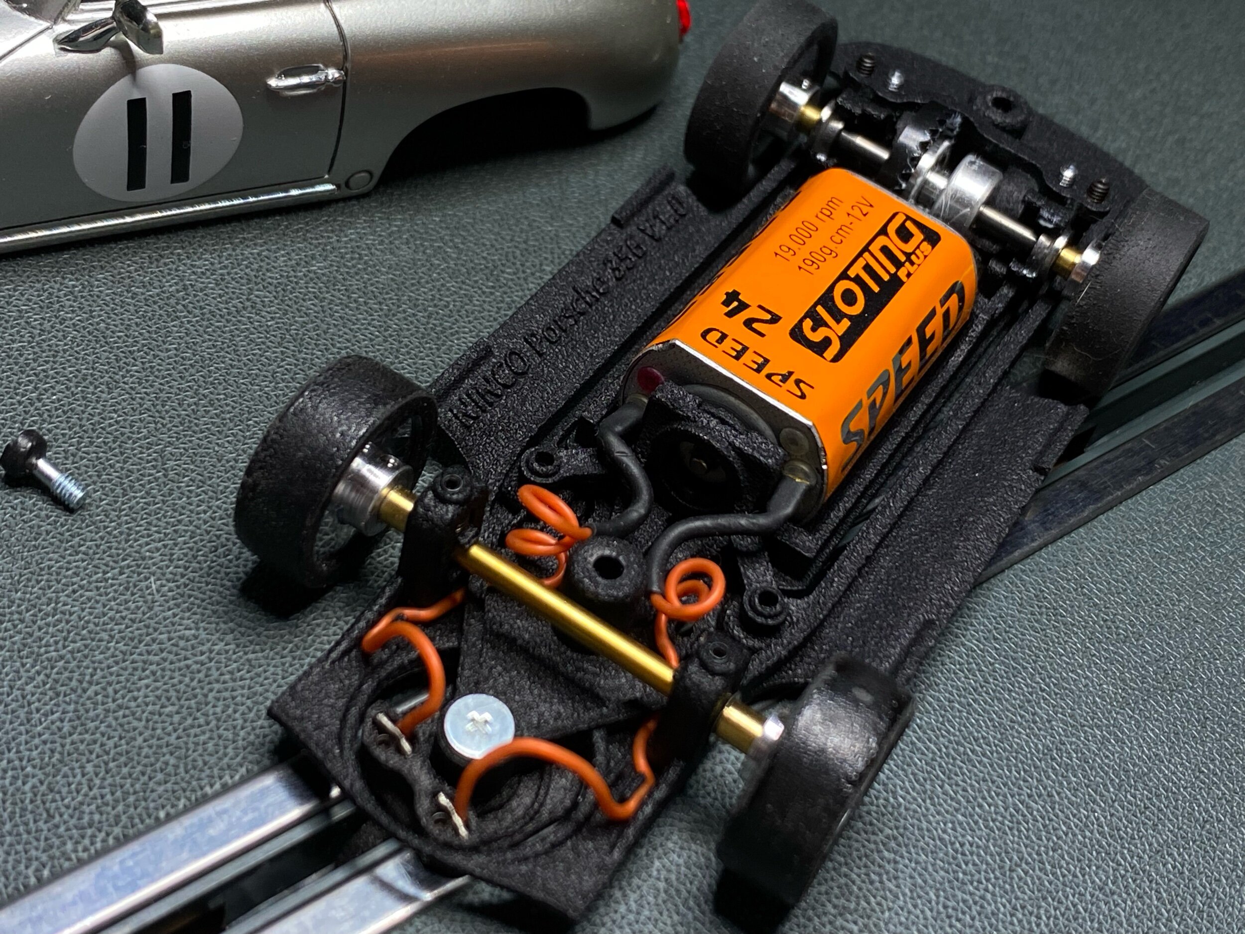 F69AC90D-CF18-4030-A2B1-CAE427C098AC