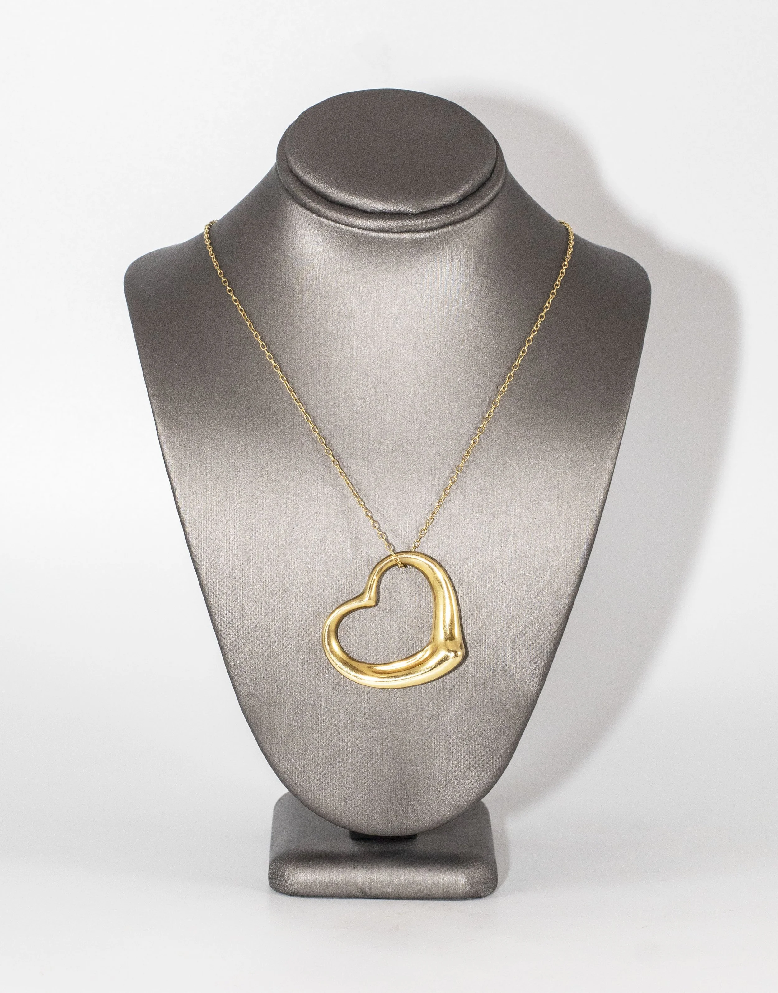 Large Elsa Heart Necklace 