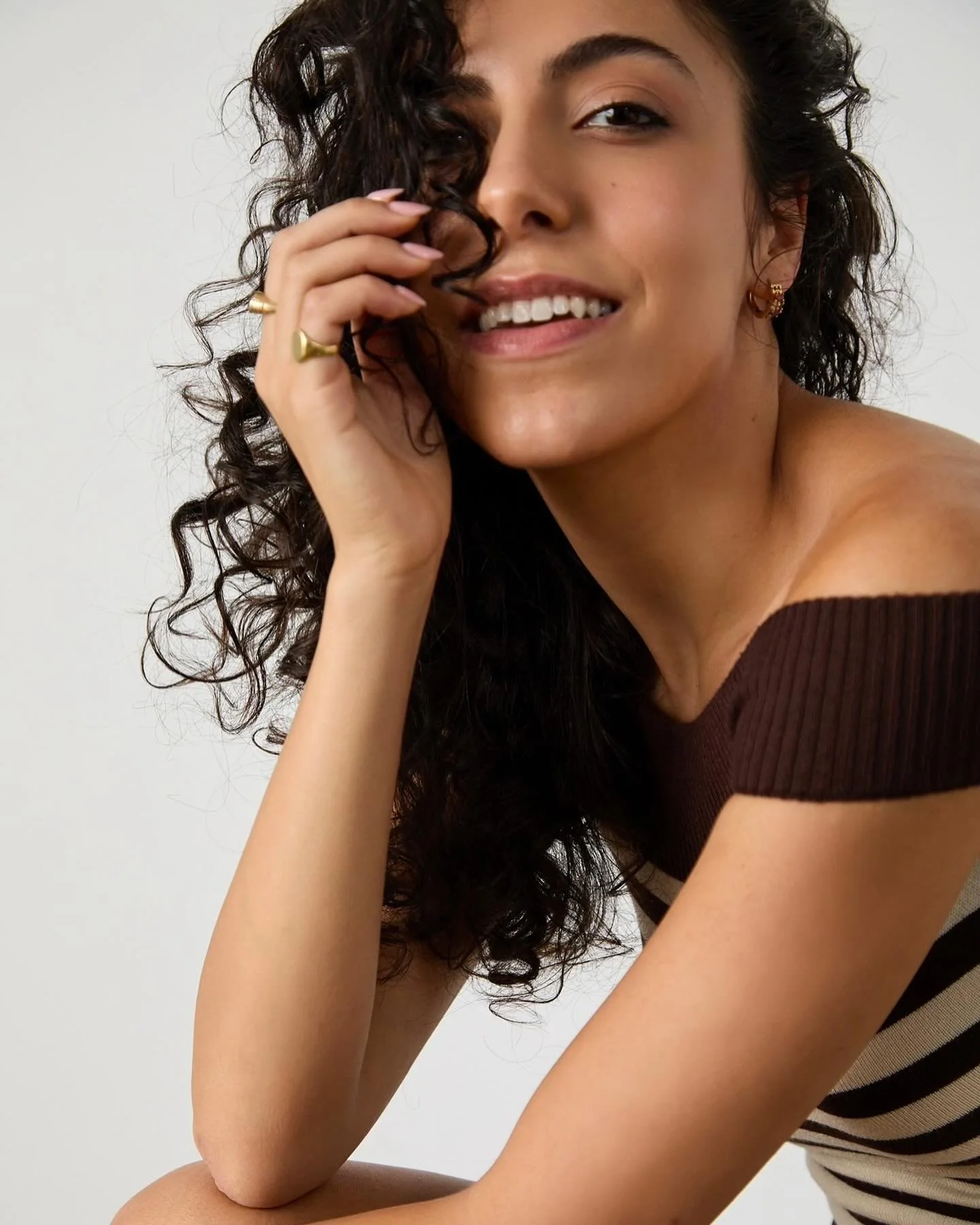 local woman posts photo of face again