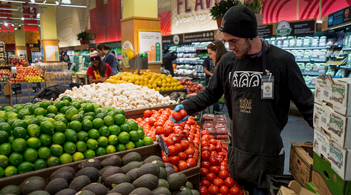 Grocery worker: we need debt and rent relief, now
