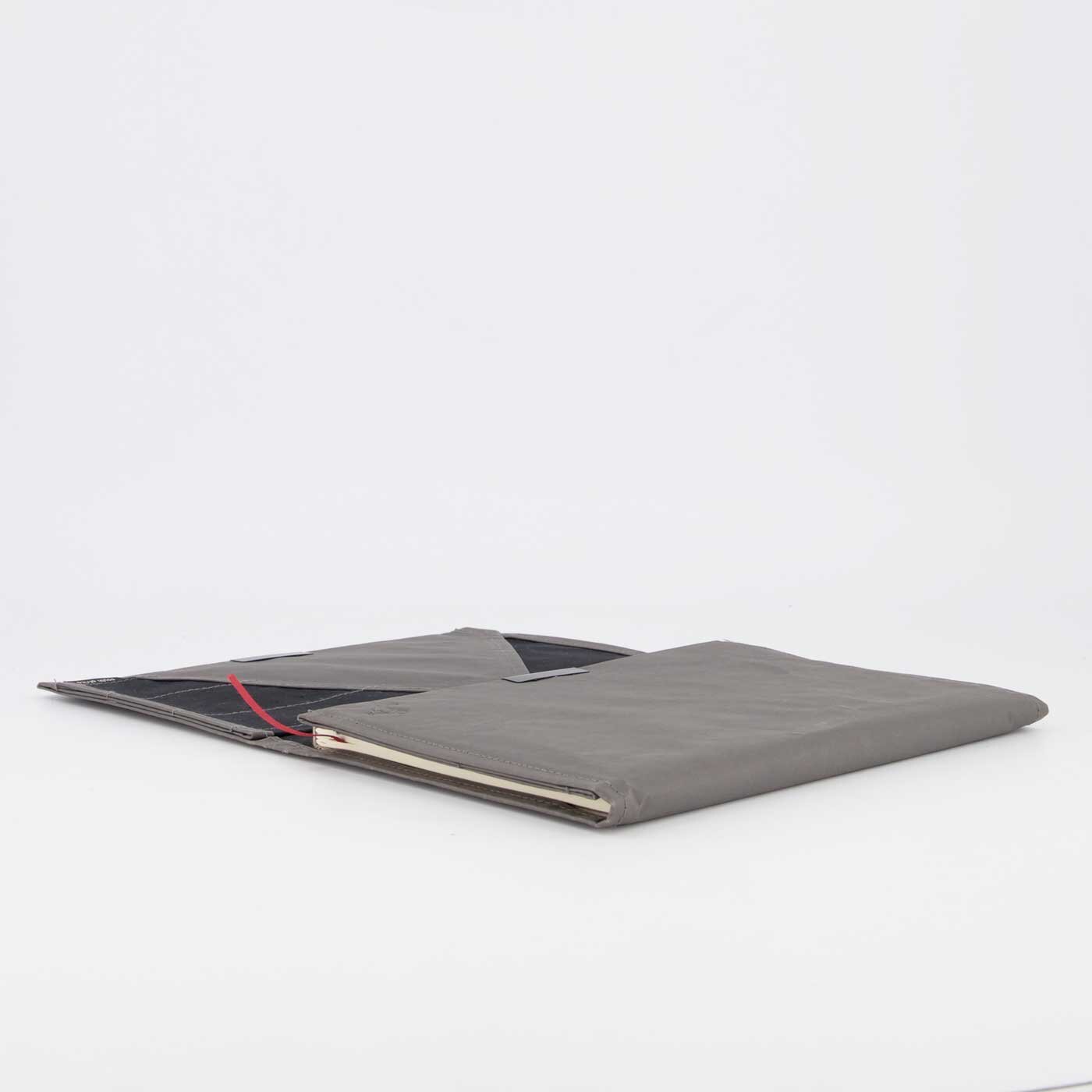 Wren_Notebookorganiser_grey_flatangle_webres.jpg