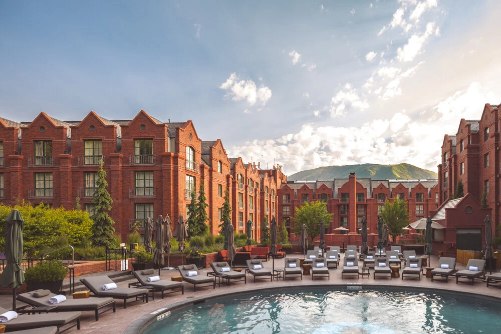 Carly-Campbell-St-Regis-Aspen-1070885.jpg