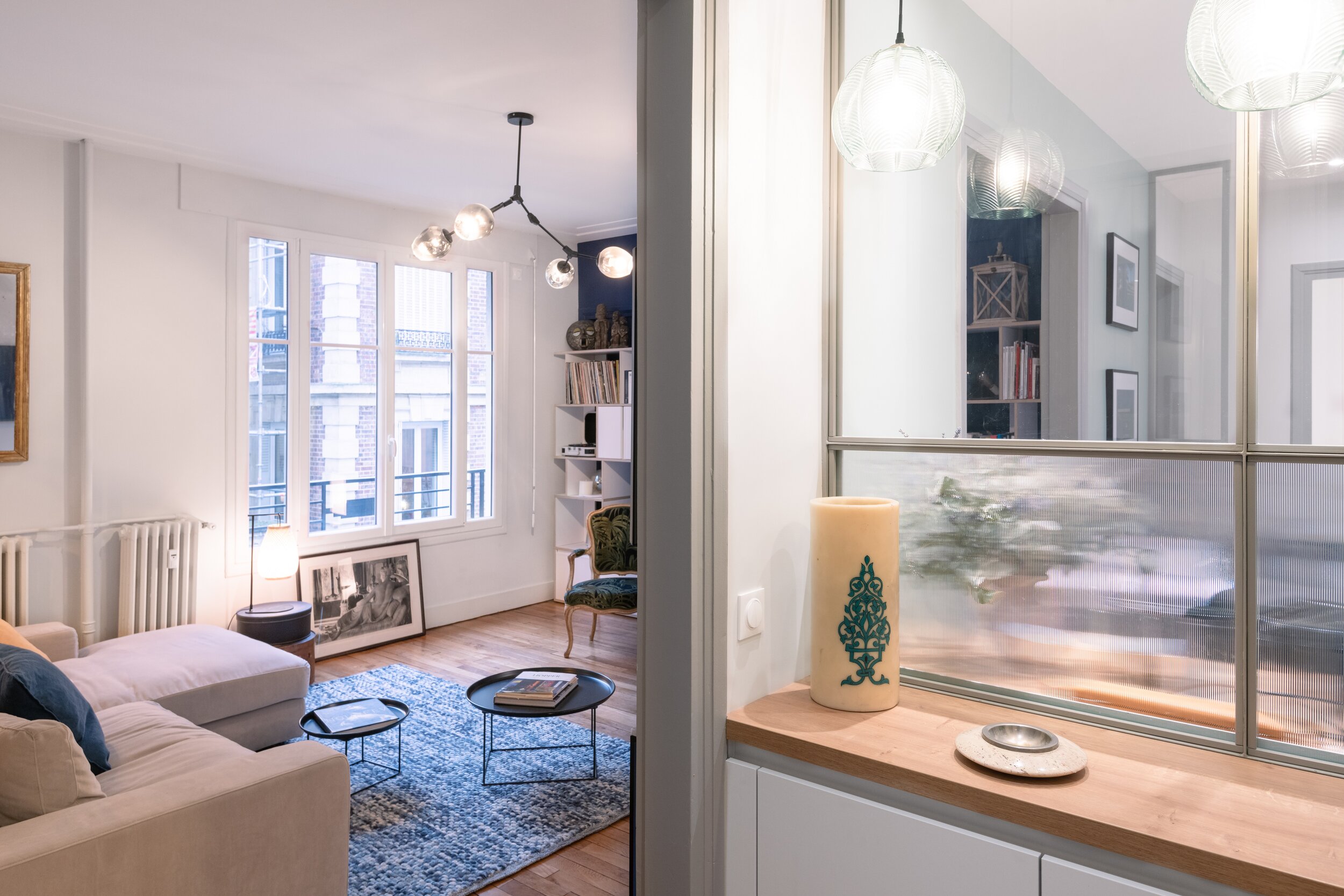 Architecture intérieure et décoration contemporaine appartement ancien  Paris — Bulles & Taille-crayon