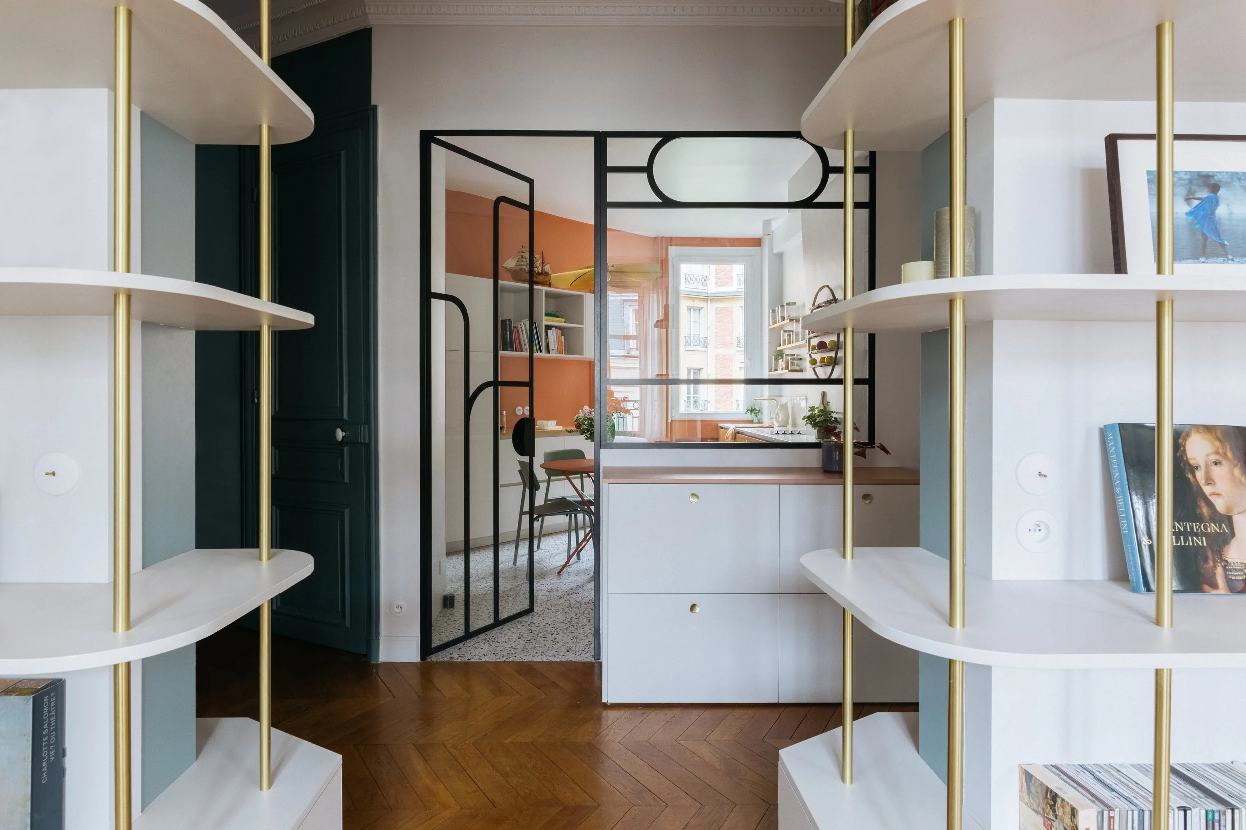 Appartement style Haussmannien un bijou rénové — Bulles & Taille-crayon