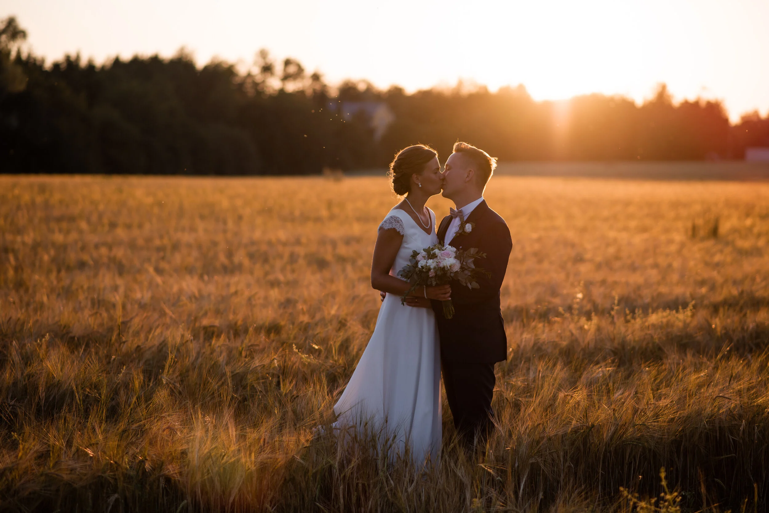anniina-ja-santeri-sneak-peek-32.jpg