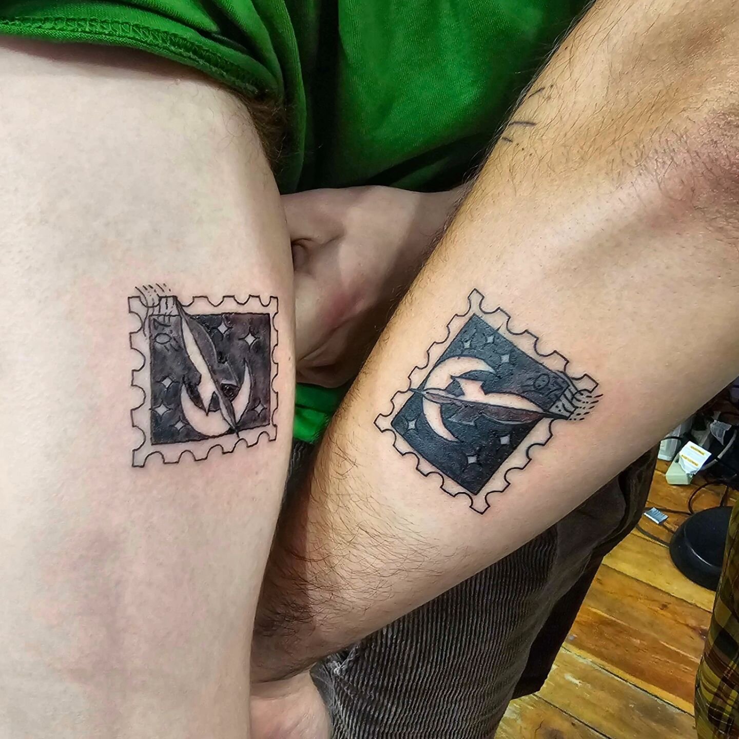 Matching tattoos for lifelong friends. Done with @mystic_hare_artz (:

Come see us at @robotpiercingtattoo and we can get something cool started!

#matchingtattoos #friendshiptattoos #friendshiptattoo #portlandart #pdxtattooers