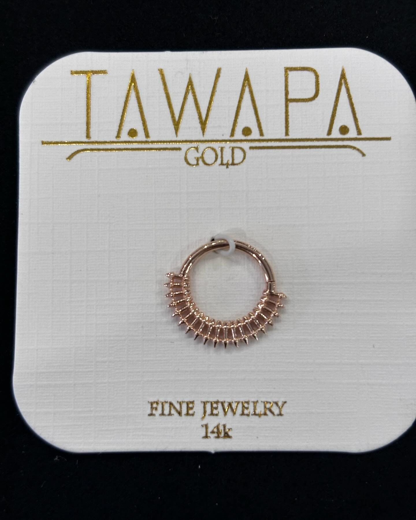 Ooooo baby! We got some new cuties from @tawapa 
These would look great in a septum, helix or daith! Come check them out! 

#14kgold #septumpiercing #septumjewelry #bodyjewelry #goldjewelry #blingpiercing #piercing #piercingjewelry #jewelryseptum #da