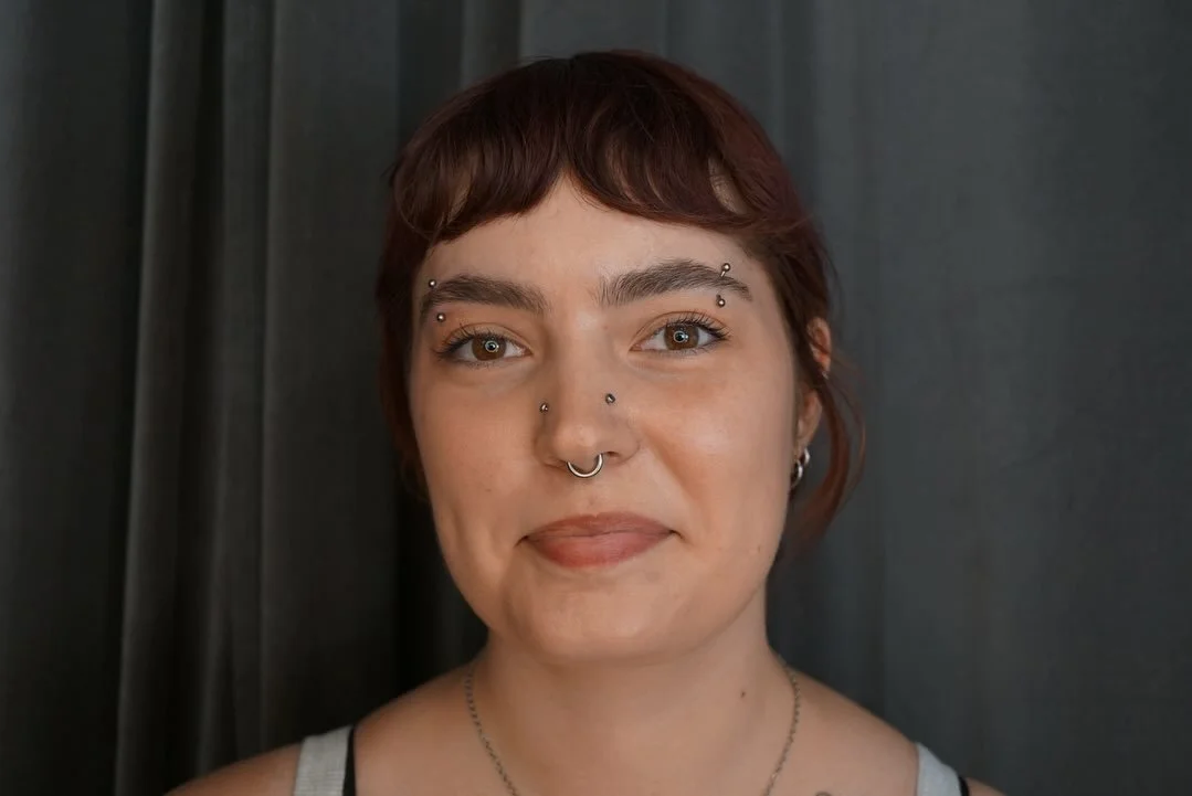 Kyla was all about that symmetry and I&rsquo;m rockin with it! Thanks for stopping by! During this visit @jojorobot matched a new eyebrow piercing with implant grade Titanium ball curve from @neometaljewelry to a preexisting one to make a matching pa