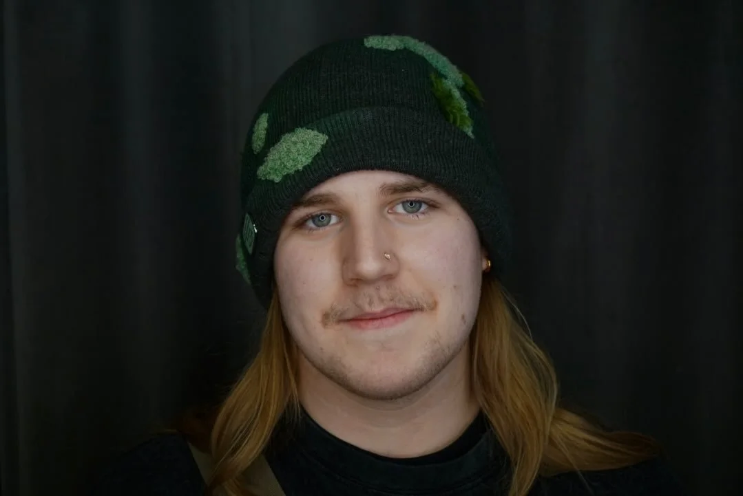 Exciting first facial piercing for Wesley! Thank you for trusting us 💫
Started off with &ldquo;The 4AM&rdquo; from @regalia.jewelry for a nostril piercing. This piece is so sick and overall stunning! 
(๑^ں^๑) 

Performed by Tracy w/ 💕🤖