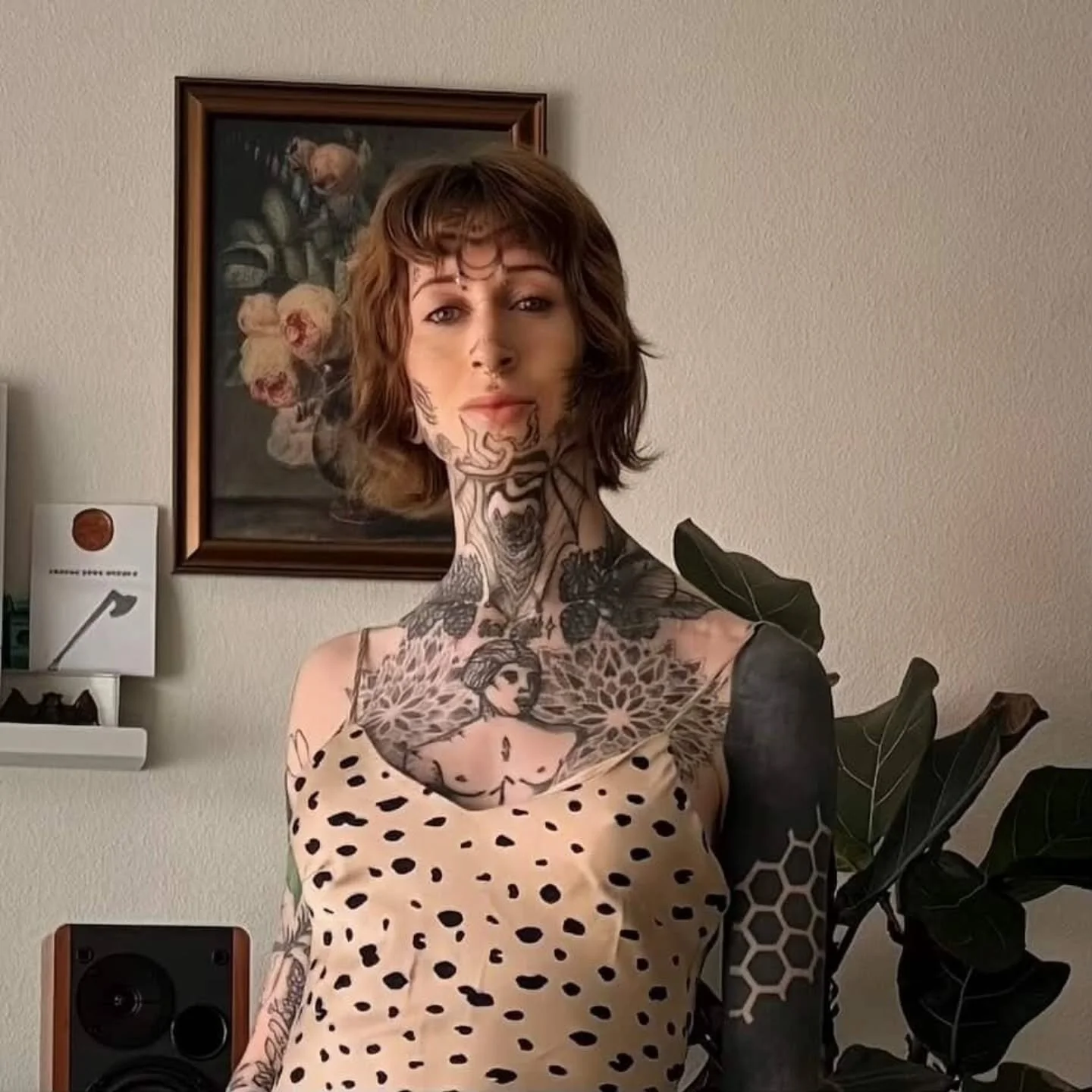 We are super excited to have Diane join us this Saturday for a guest spot! 
Appointments available, booking link in our bio.
🌟💗🤖