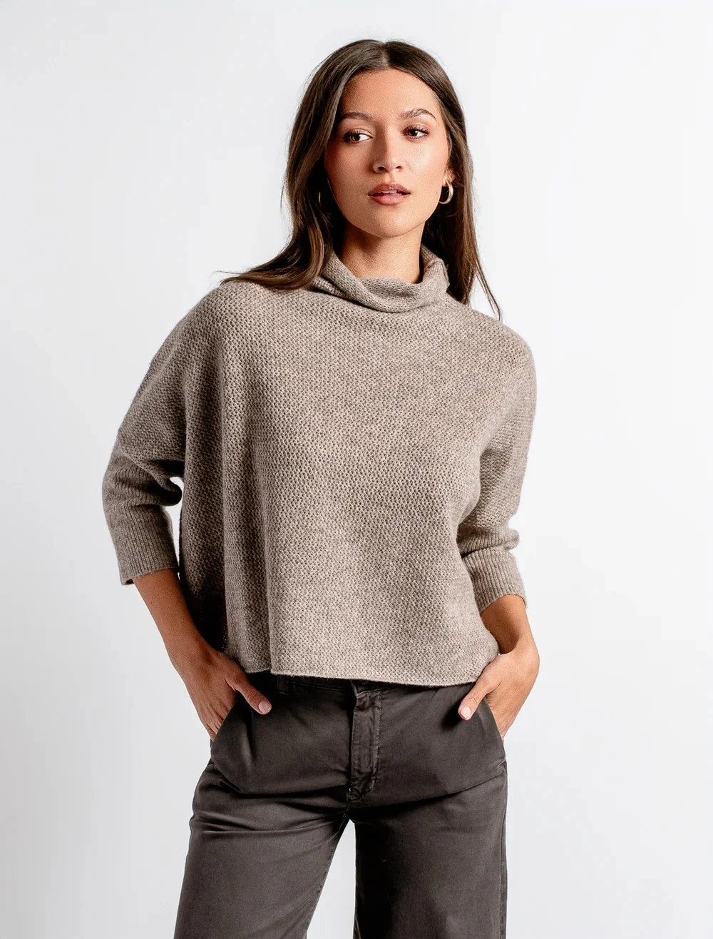 M6308_AJA__LONDON__SWEATER_TAUPE_1.jpg