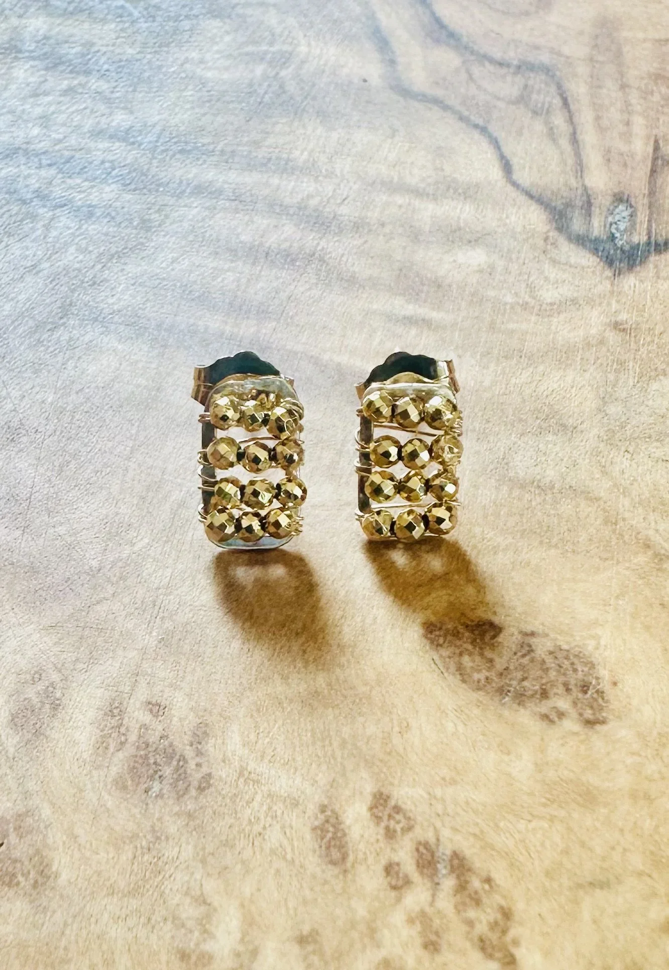 Aphrodite Earrings in gold