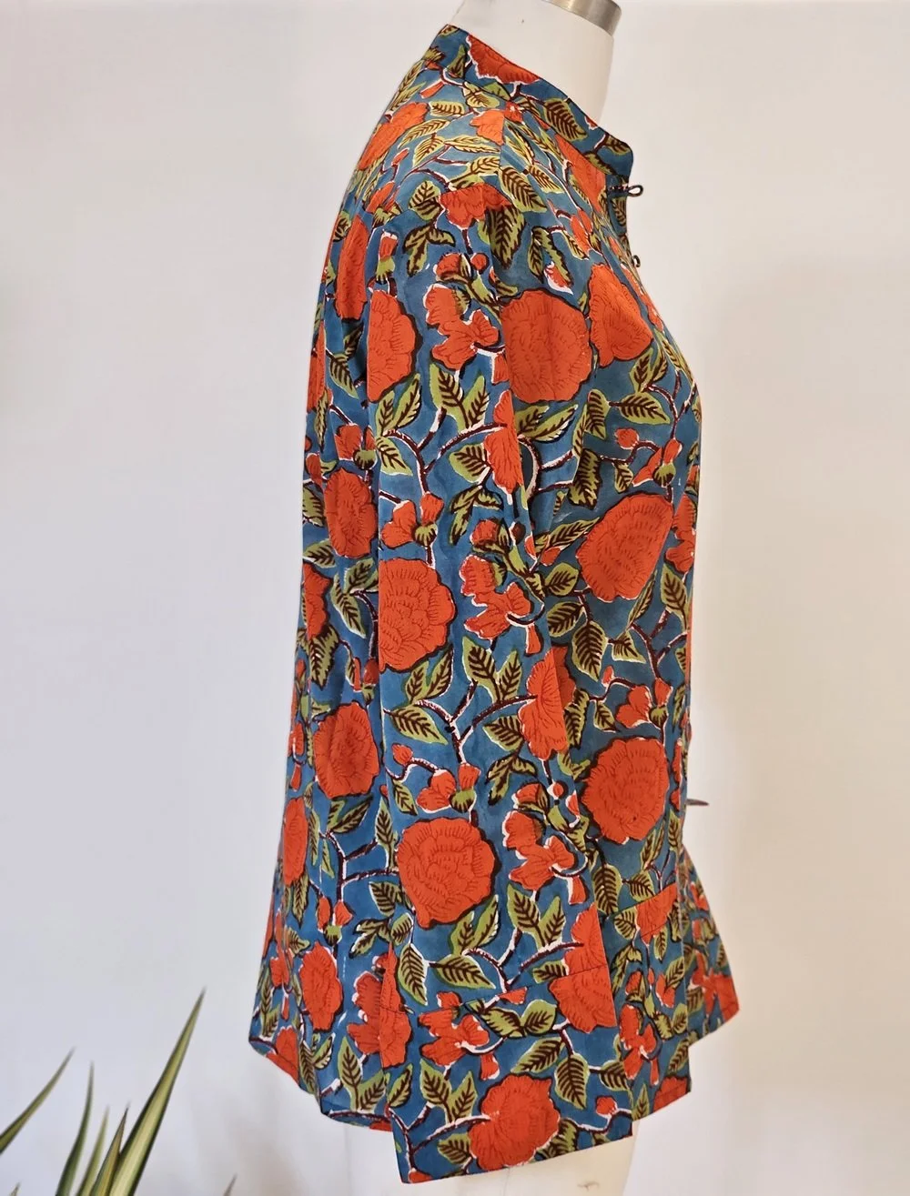 Yaza sustainably made women's clothing