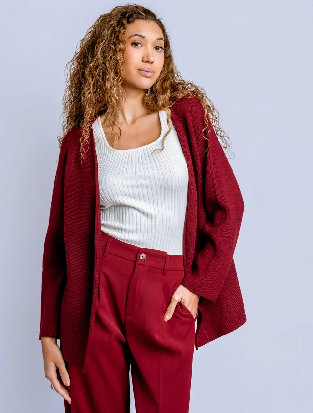 M6439_ASIMA_CARDIGAN_PLUMBERRY_2.webp
