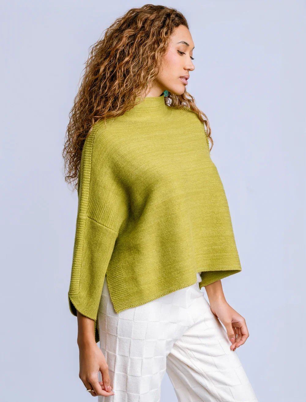 M5720-1_BOHO_SWEATER_GREEN_TEA_3.webp