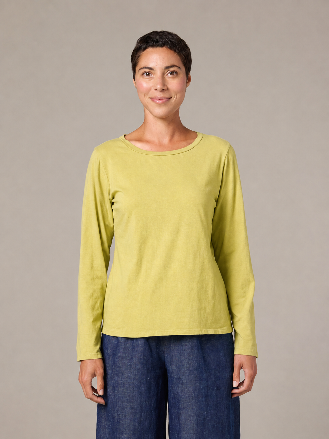 Long Sleeve Fitted Crew - Pea