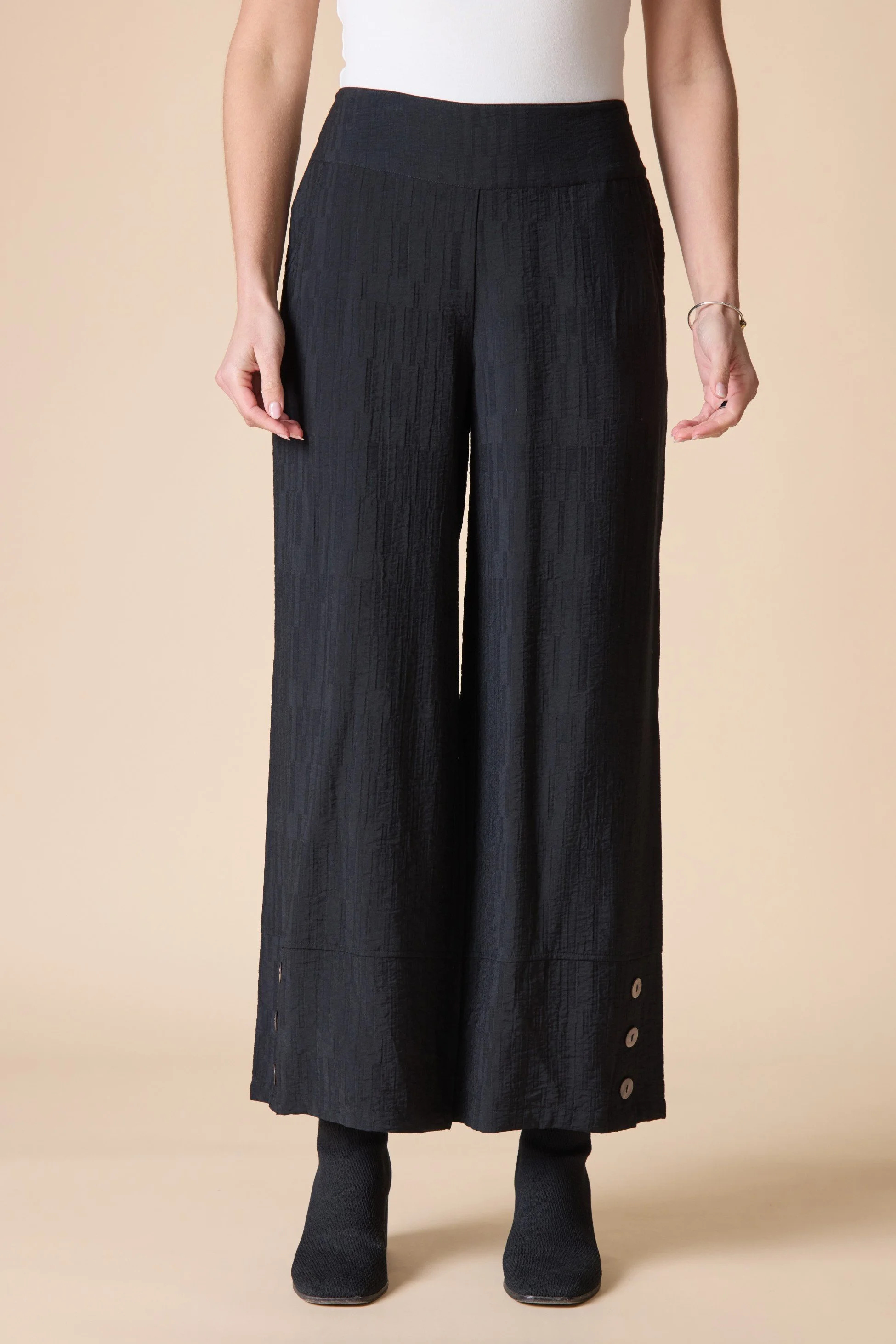 Rayon Jacquard Button Hem Pant - Black