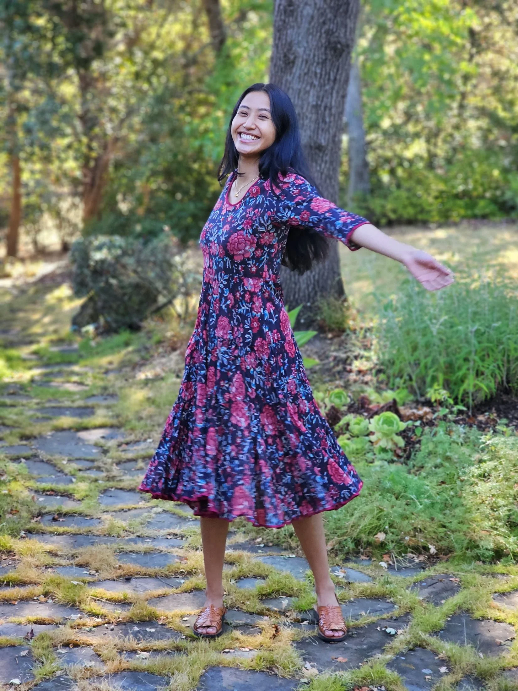 DR26-11 TWIRL DRESS WITH SLEEVE MIGNIGHT 4.jpg