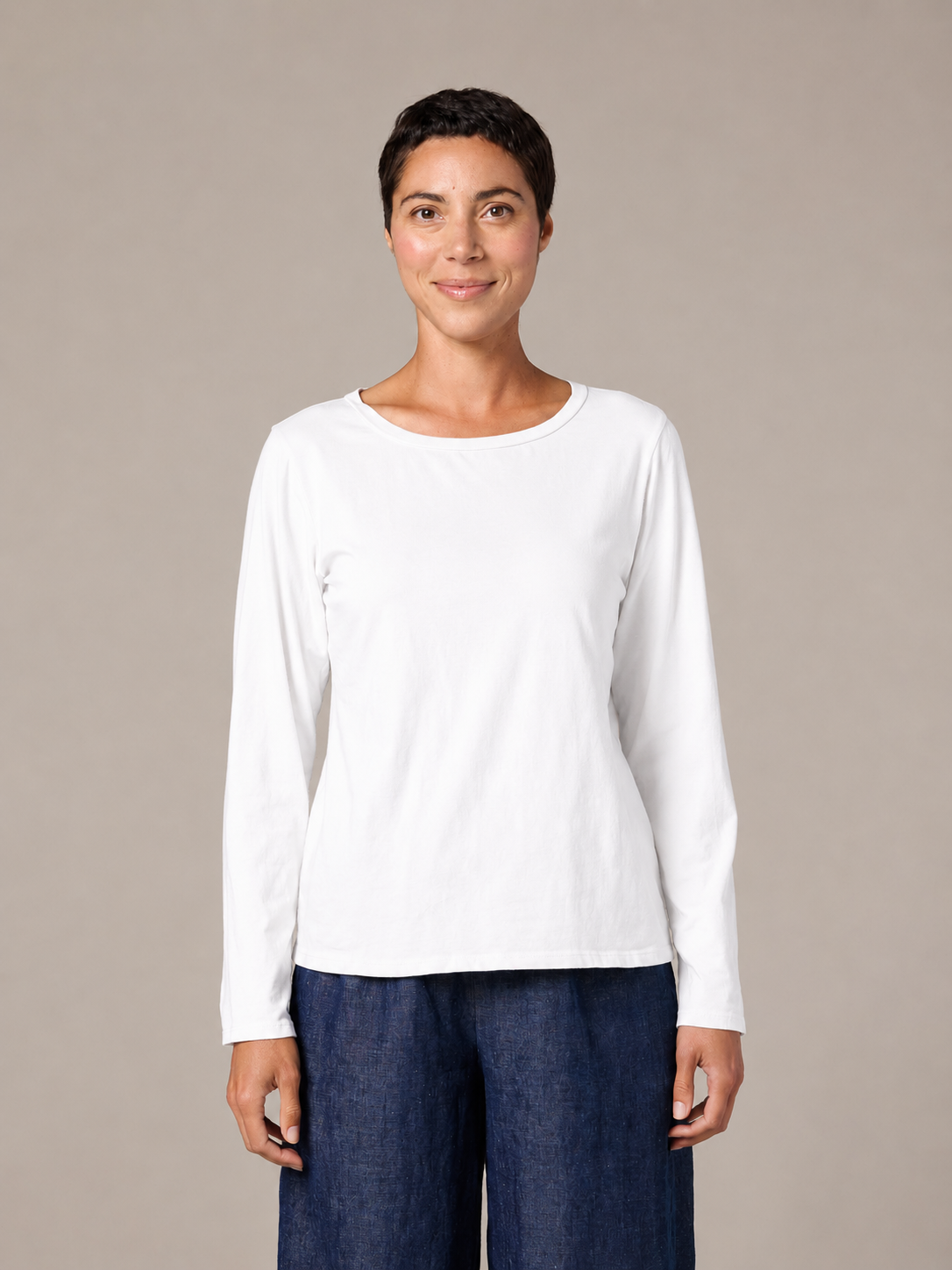 Long Sleeve Fitted Crew - White