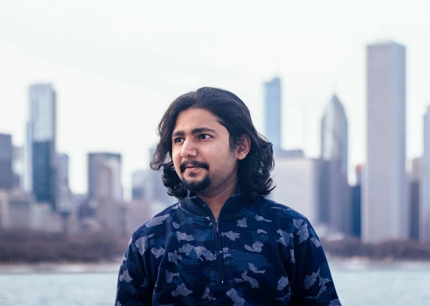 Just a Sunday drive up to the Chi-Town. 
.
(Altho who am I kidding, you all already know😂)
.
Shot on Canon EOS 77D
Helios 44-3 58mm f/2
.
#selfportrait #portraitphotography #portrait #portrait_shots #illinois #chicago #chitown #skyline #urbanphotogr