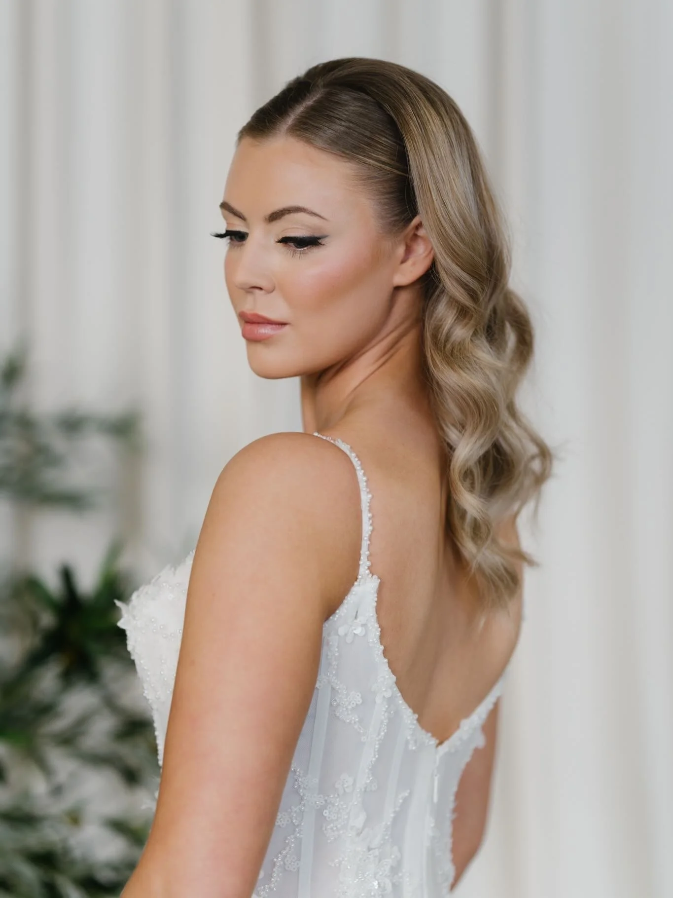 Bridal, but make it runway✨ She didn&rsquo;t come to blend in 🤍

Makeup: @studioxobybrit 
Hair: @lush_and_lavish_beauty 

Photography: @aspenandashphotography and @simone.eva.photo 

CONTENT CAPTURED BY: @wildflowereventsyeg and @bymorganstrilchuk 
