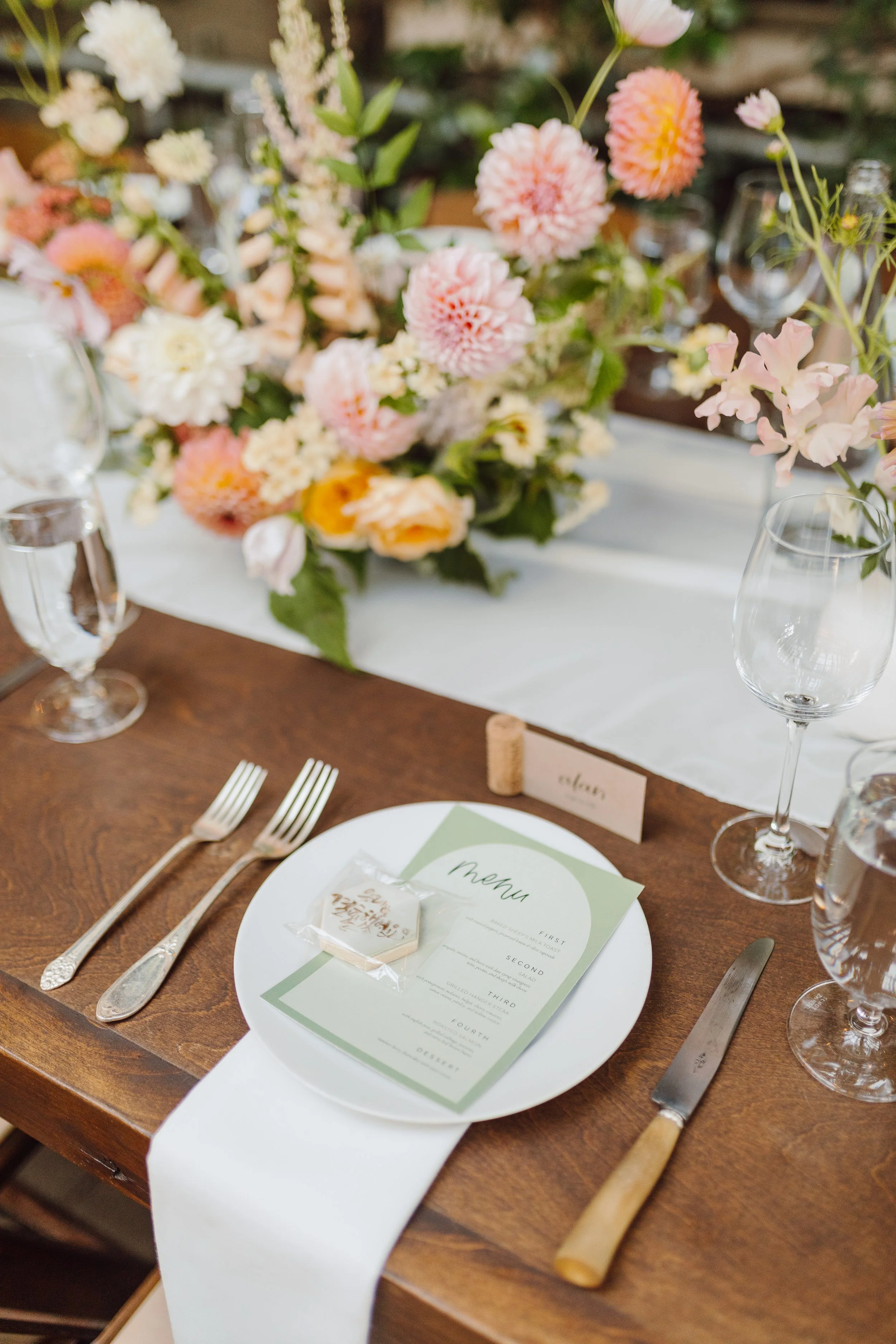 Peach and Cream Wedding Reception Floral Centerpiece.jpeg