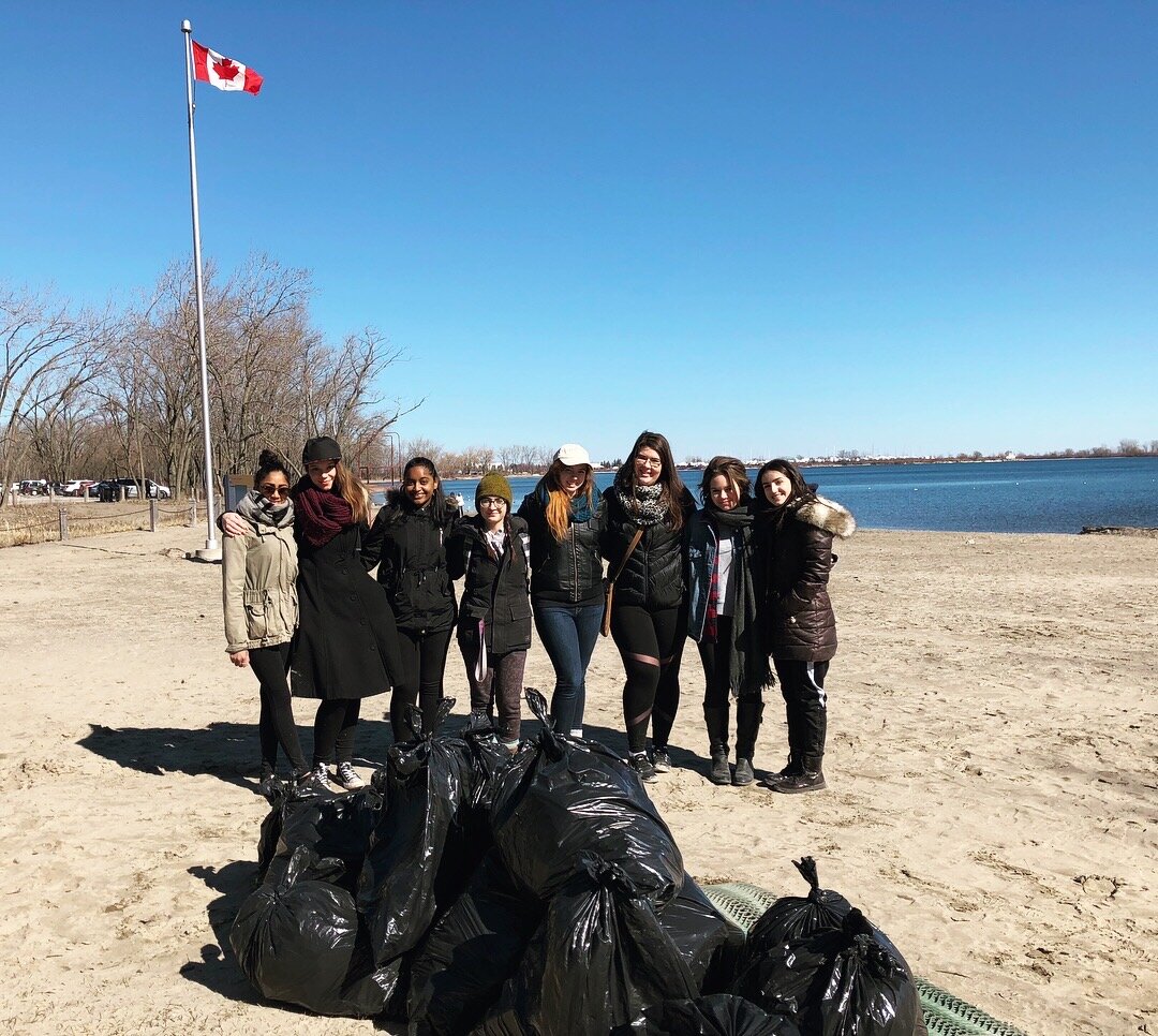 Sisters during their beach cleanup (from left to right) Kim, friend, Vidita, Rylie, Nicole, Taylor P.,Liz and Vadar.