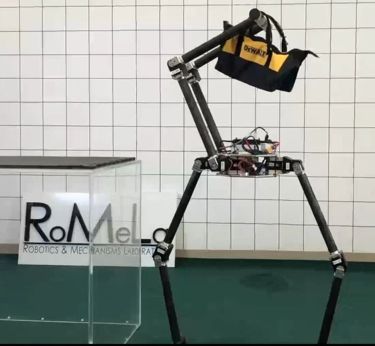  It can also hold objects that are up to 1 kg. Its aim is to serve as an personal smart assistant.  